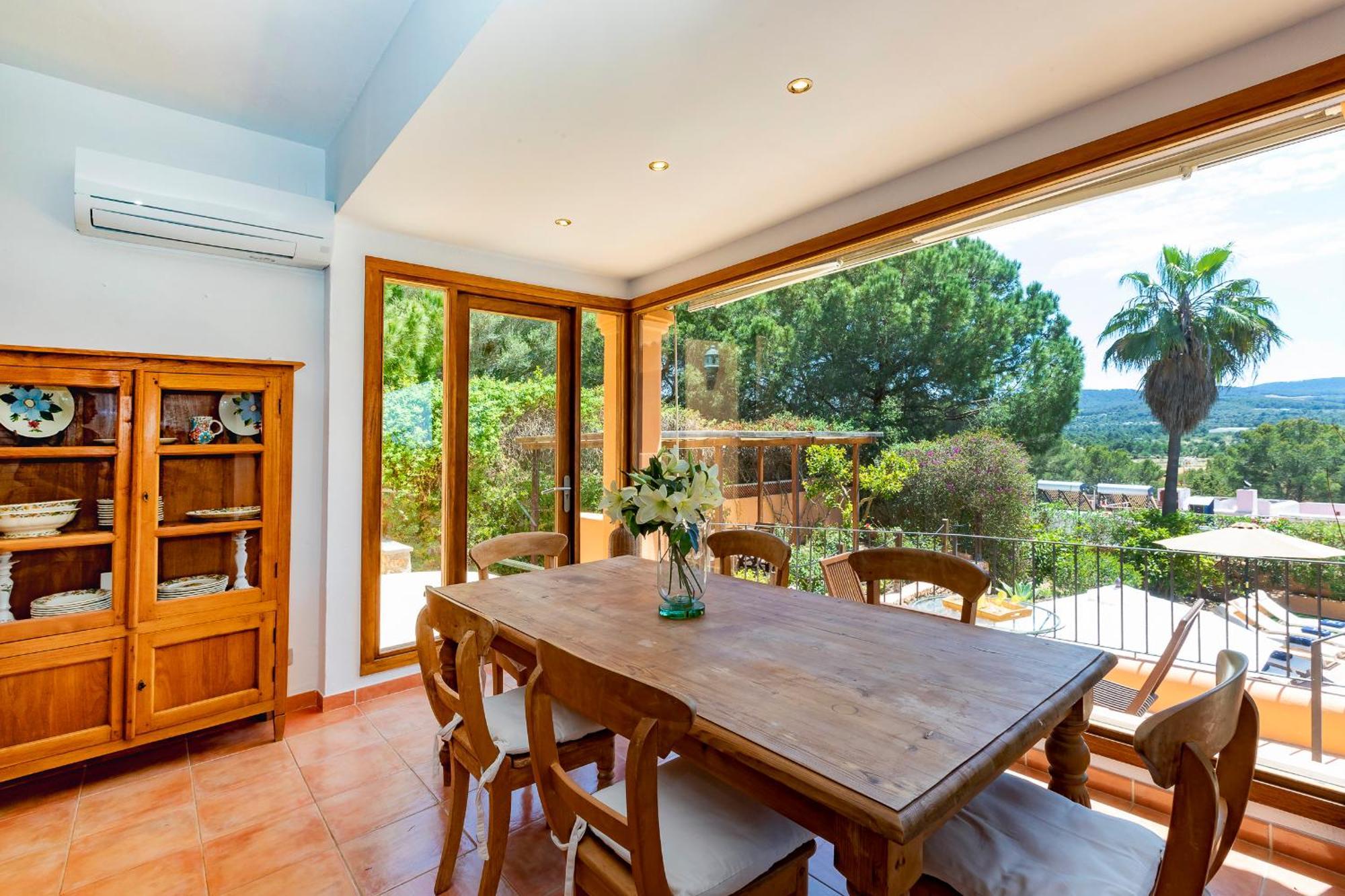 Villa In San Rafael Sleeps 12