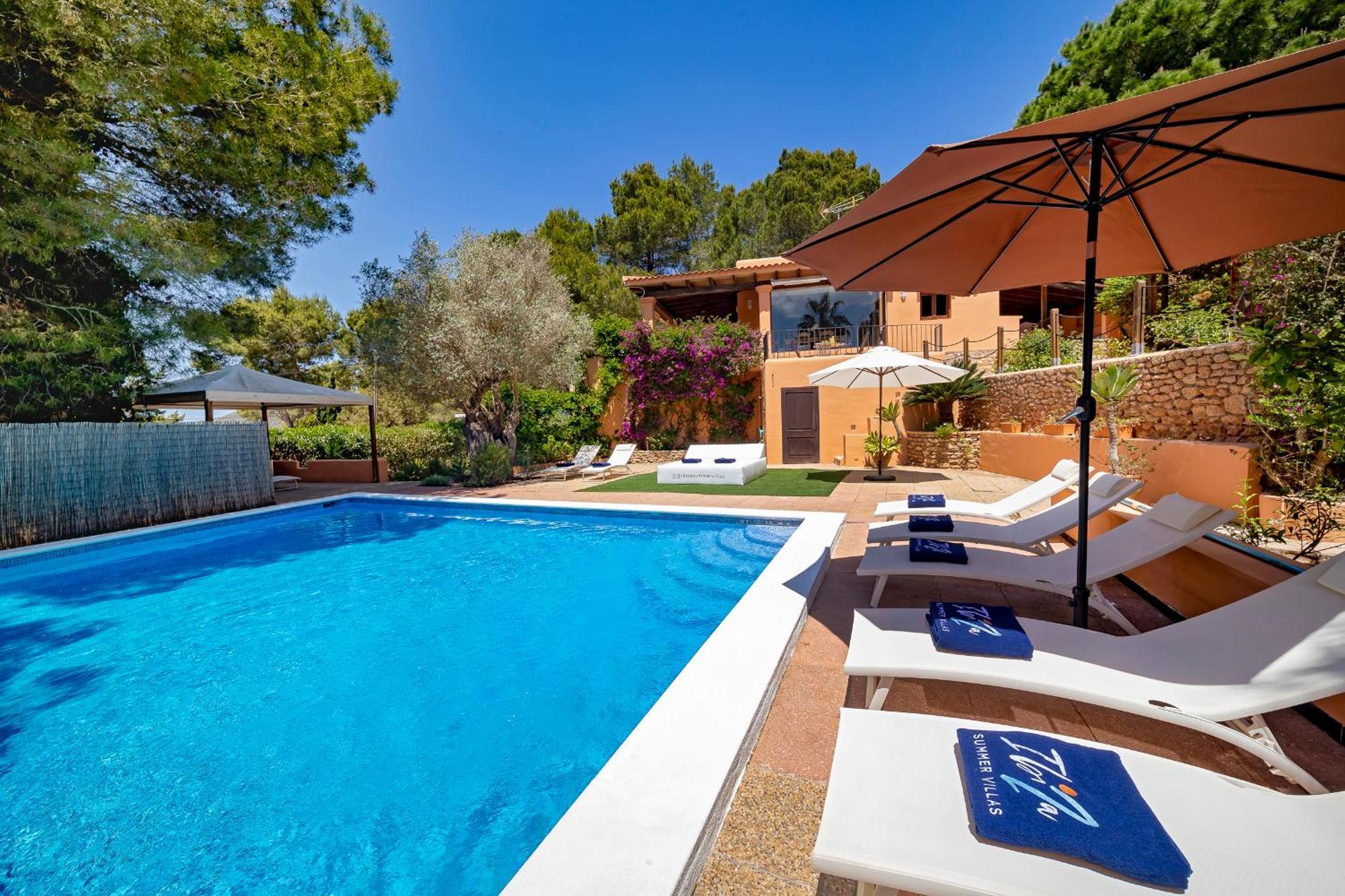 In San Rafael Sleeps 12 * San Antonio (Ibiza)