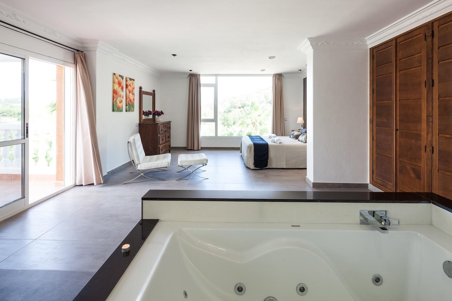 Solaris Villa *