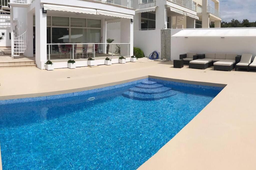 En C.vadella - Piscina Privada Ferienhaus *