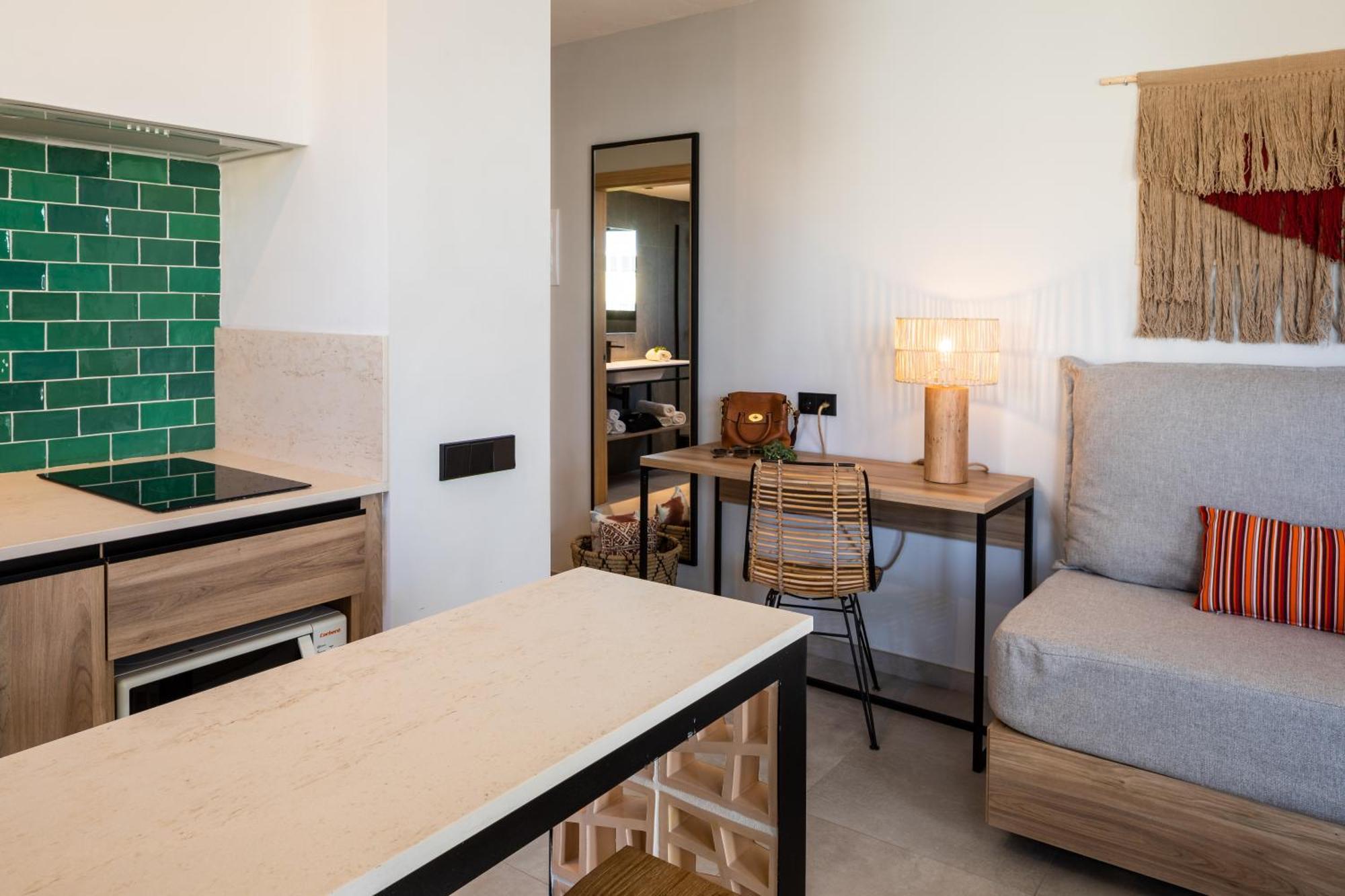 Casita Blanca - Adults Only Aparthotel 4*