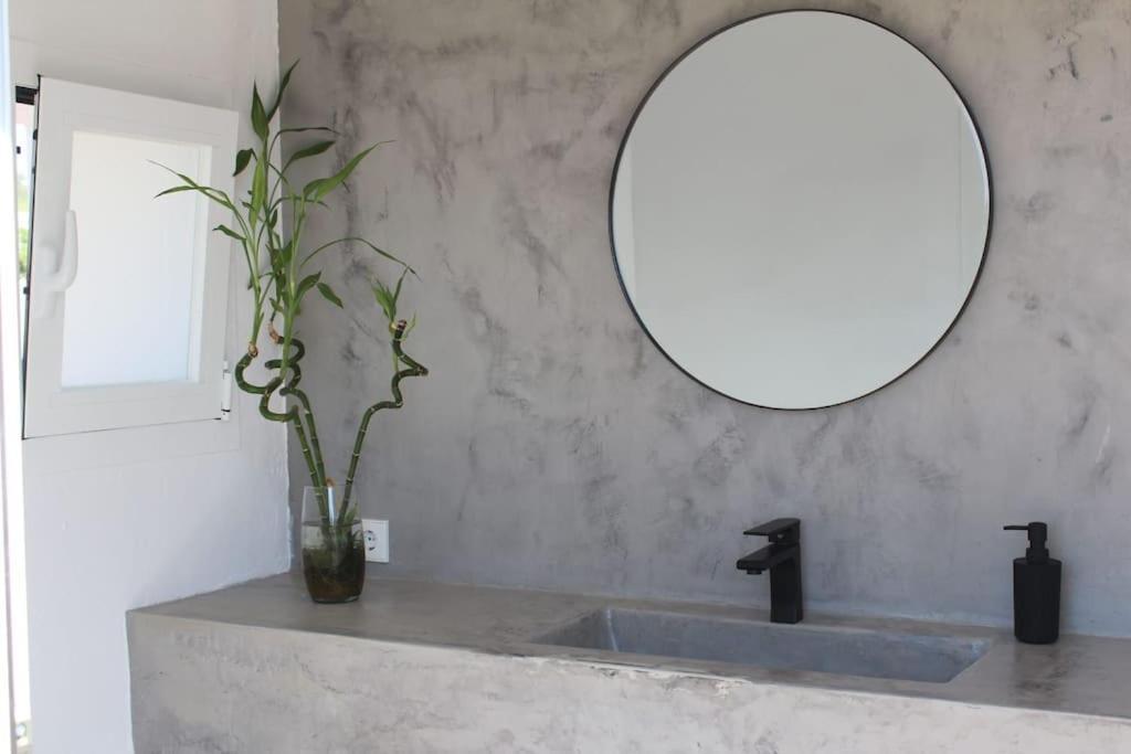 Casa Serena Con Piscina Y Jardin Ferienhaus Sant Llorenç de Balàfia