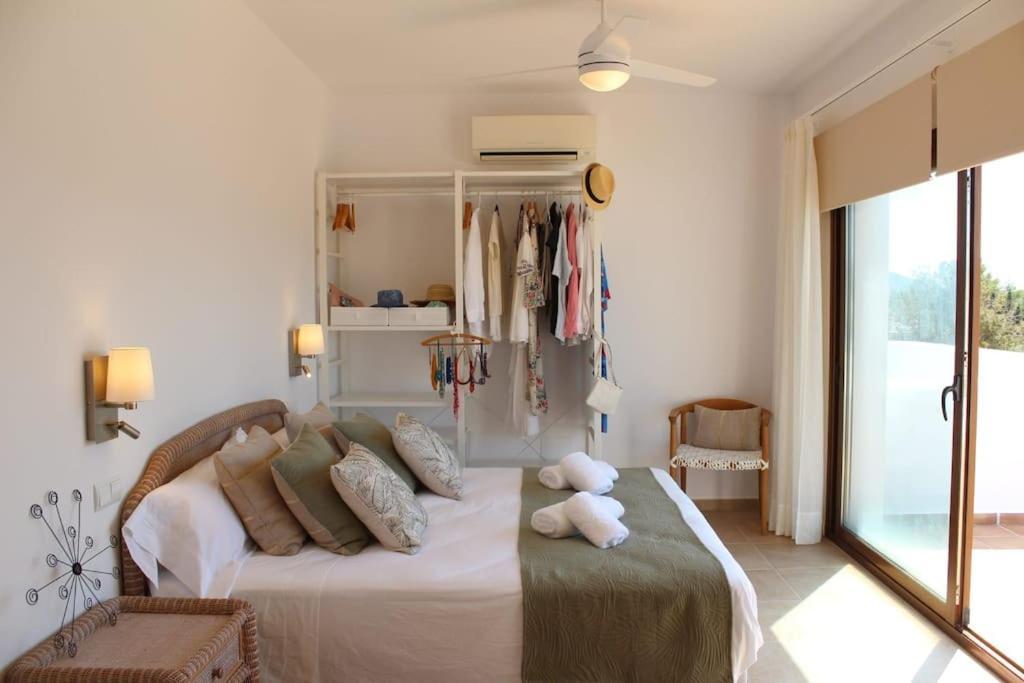 Casa Serena Con Piscina Y Jardin Ferienhaus Sant Llorenç de Balàfia