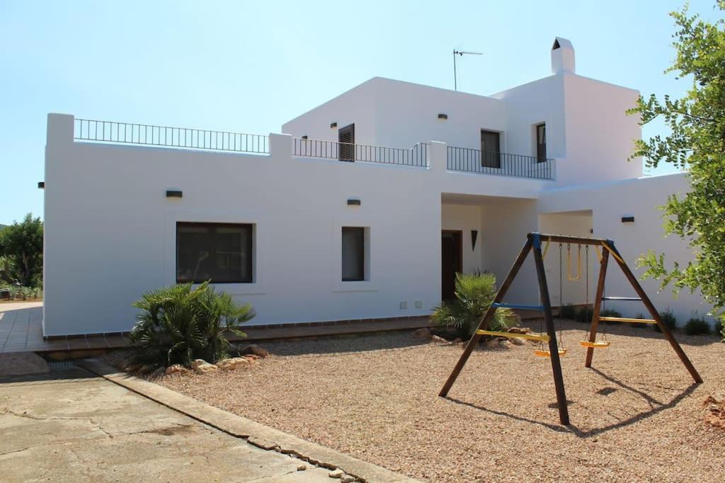 Casa Serena Con Piscina Y Jardin Ferienhaus *
