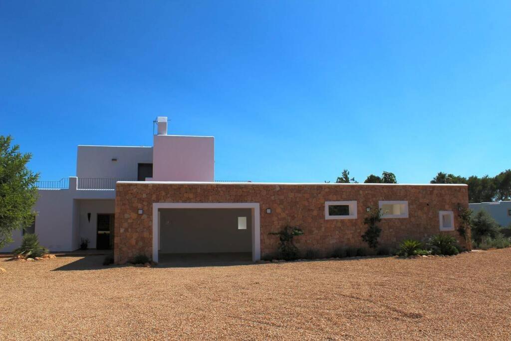 Ferienhaus Casa Serena Con Piscina Y Jardin Sant Llorenç de Balàfia