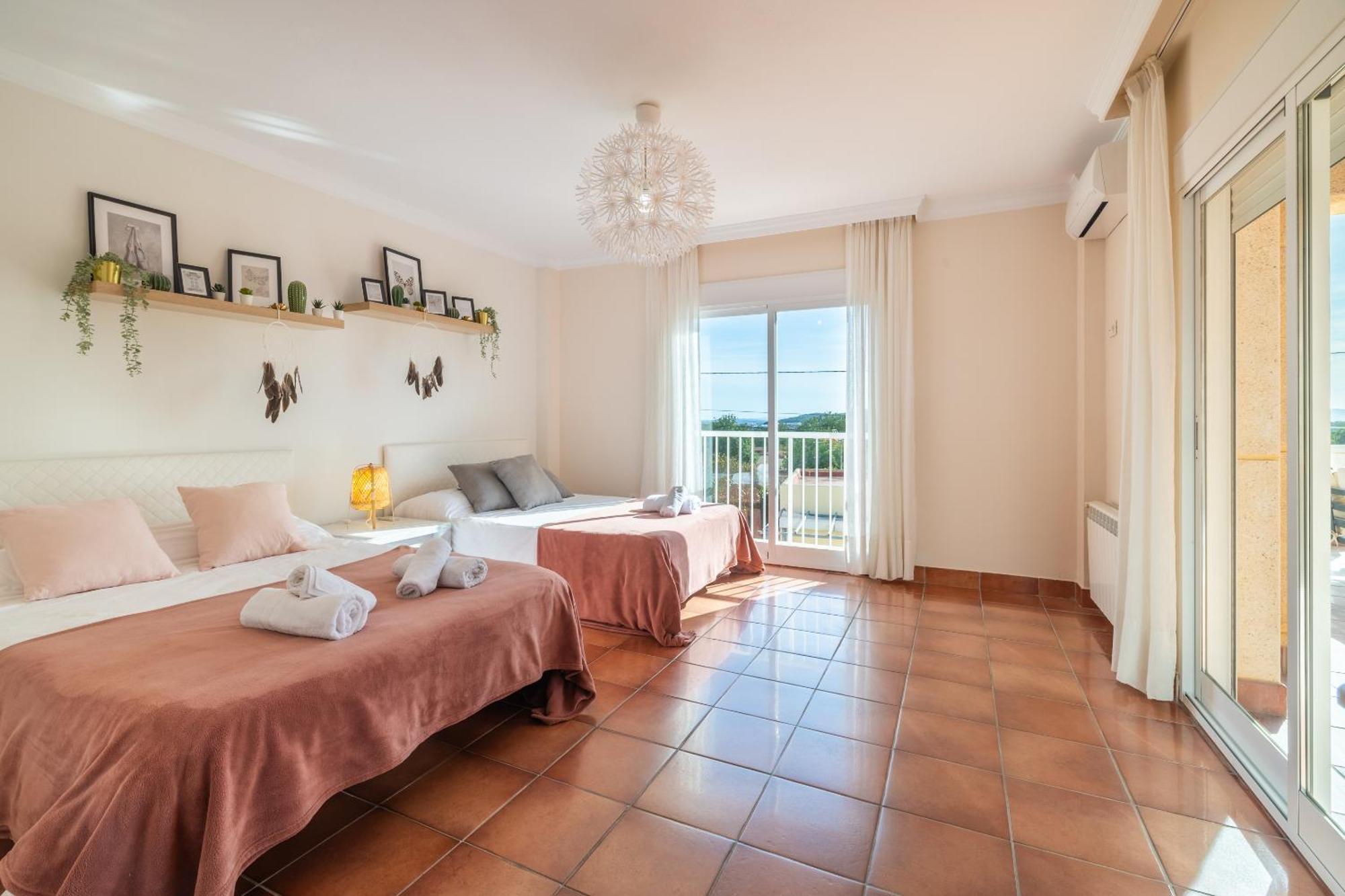 Next To Playa Bossa Villa *