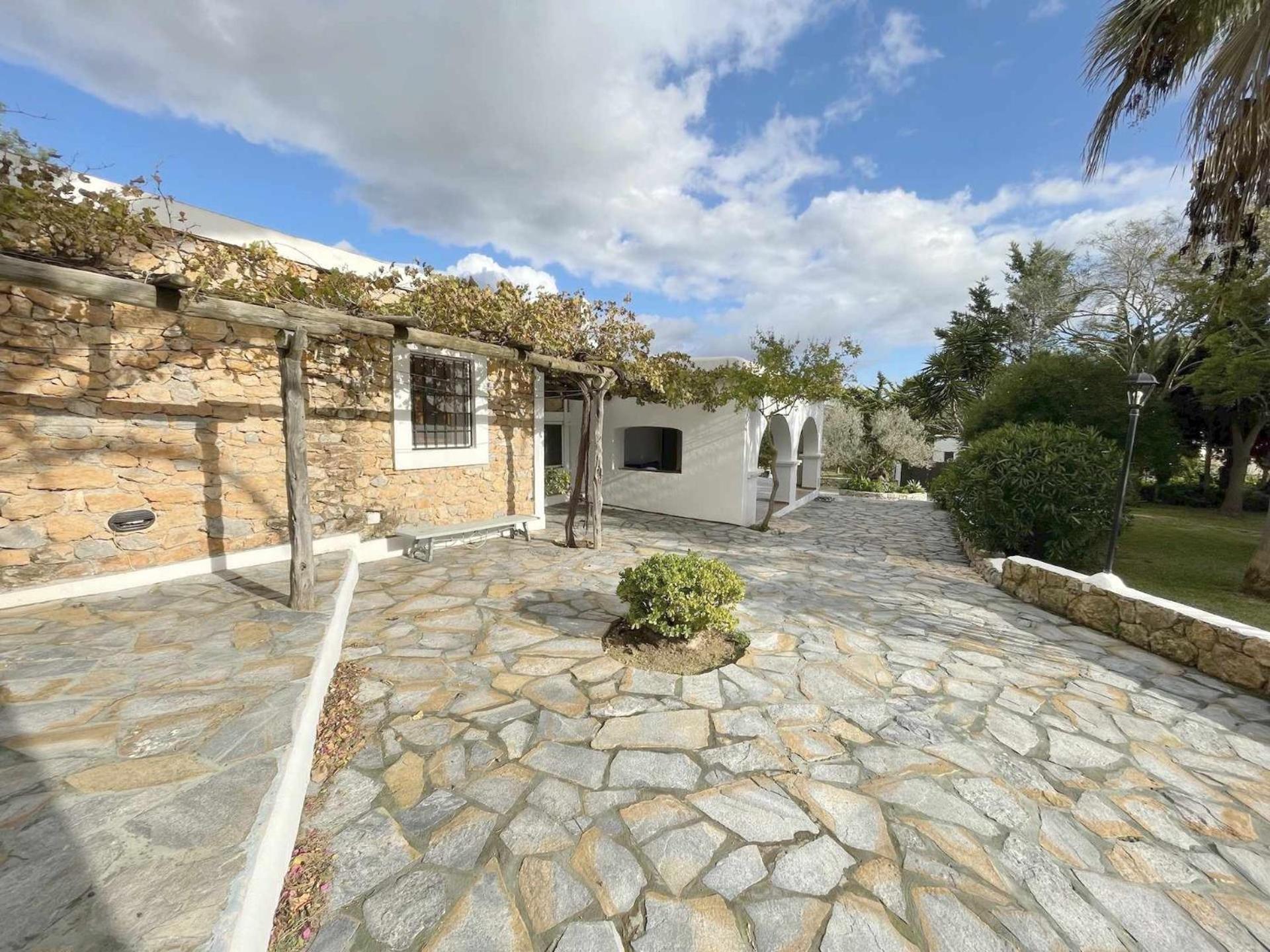 Villa Valencia Montecristo