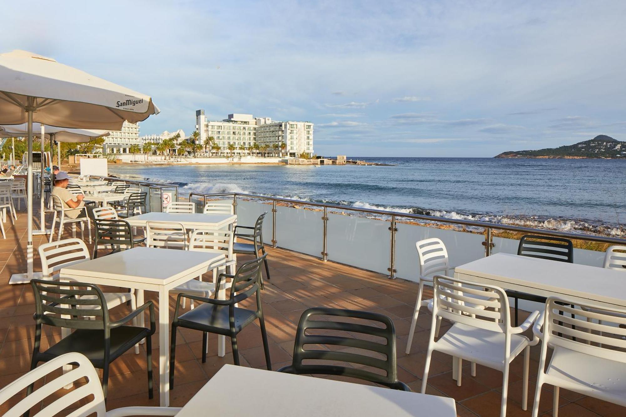 Apartahotel Playa Bella San Antonio Abad