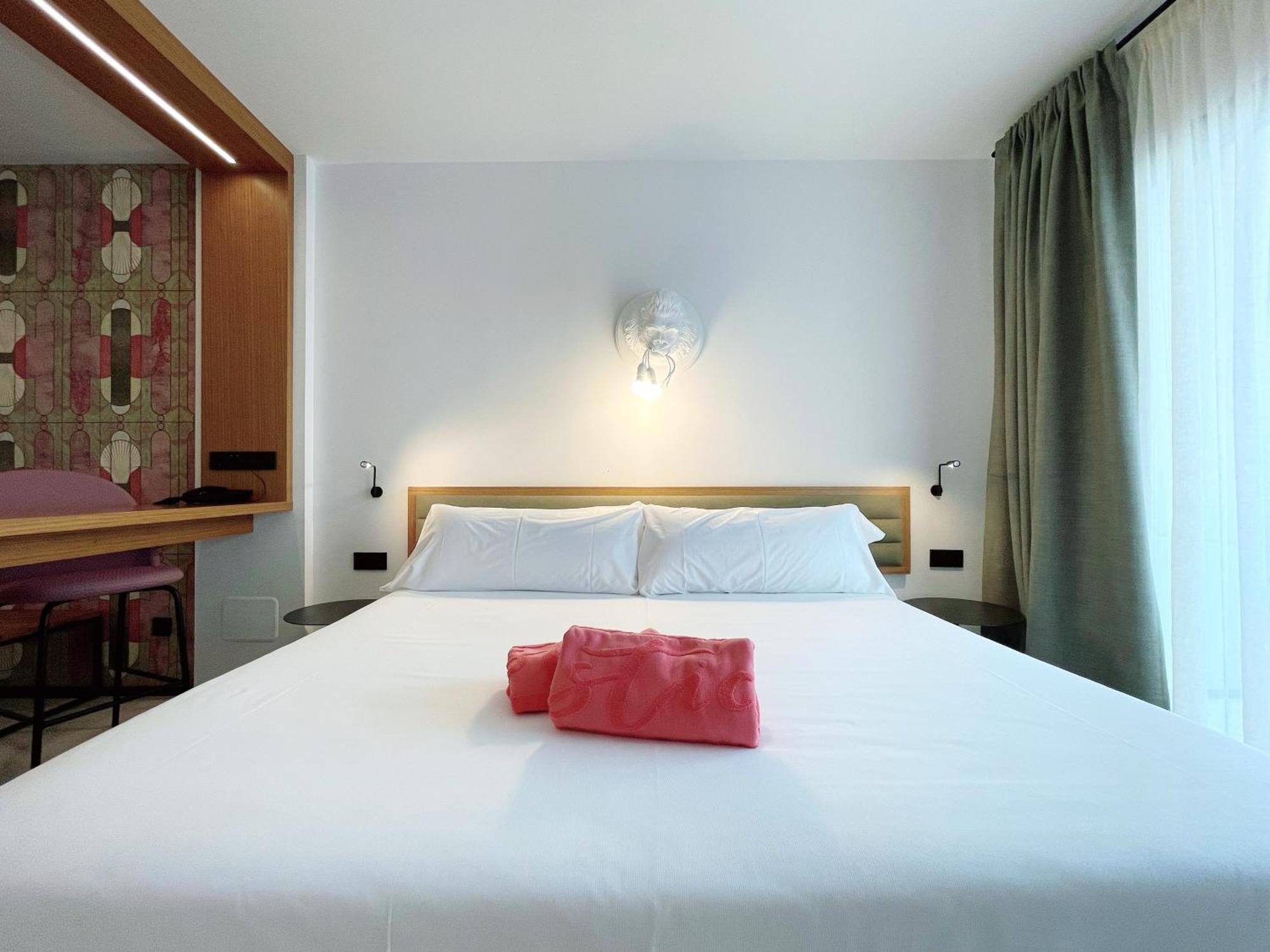 Stic Urban & Hotel San Antonio (Ibiza)