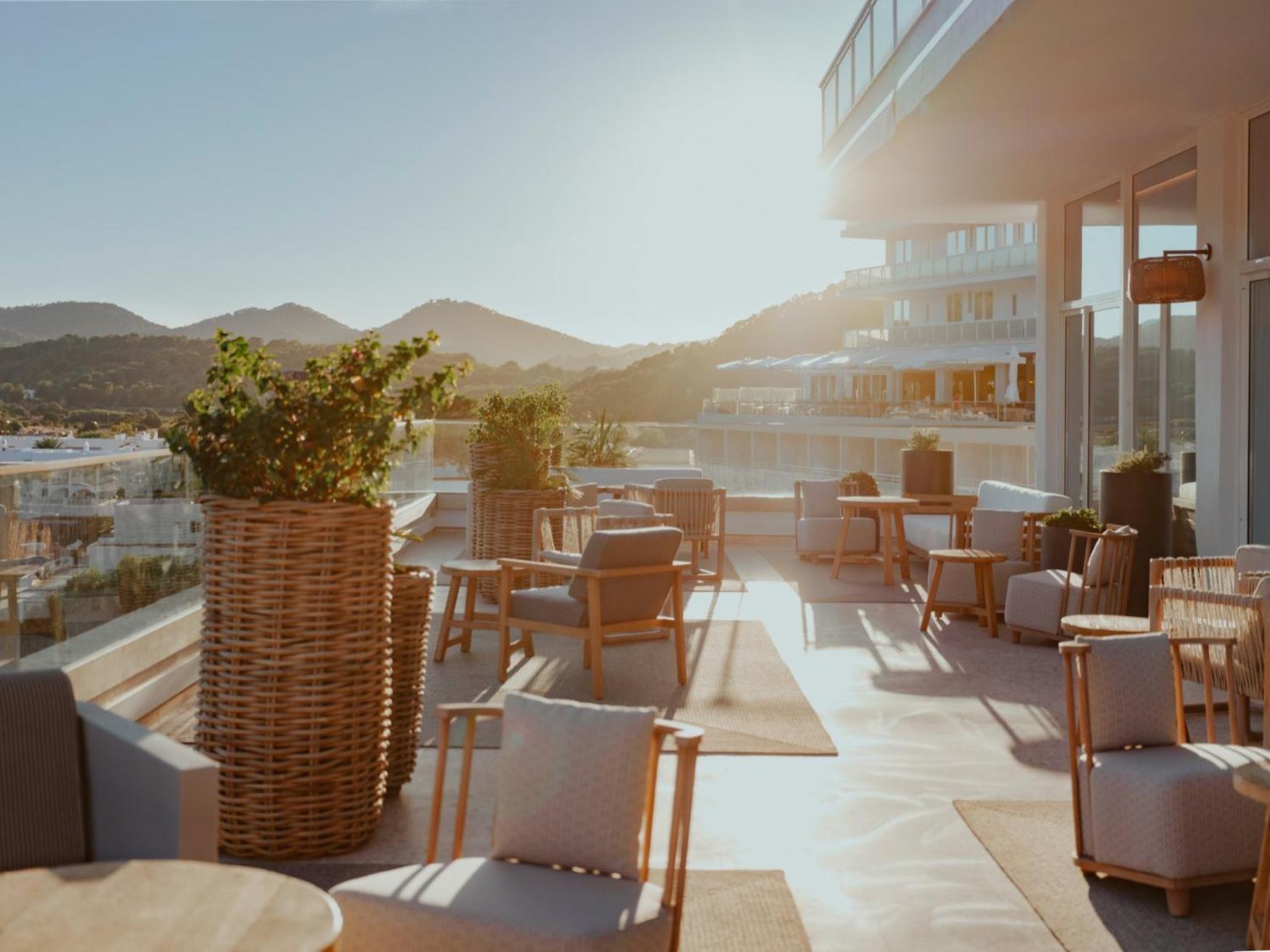 Mondrian Ibiza Cala Llonga (Ibiza)