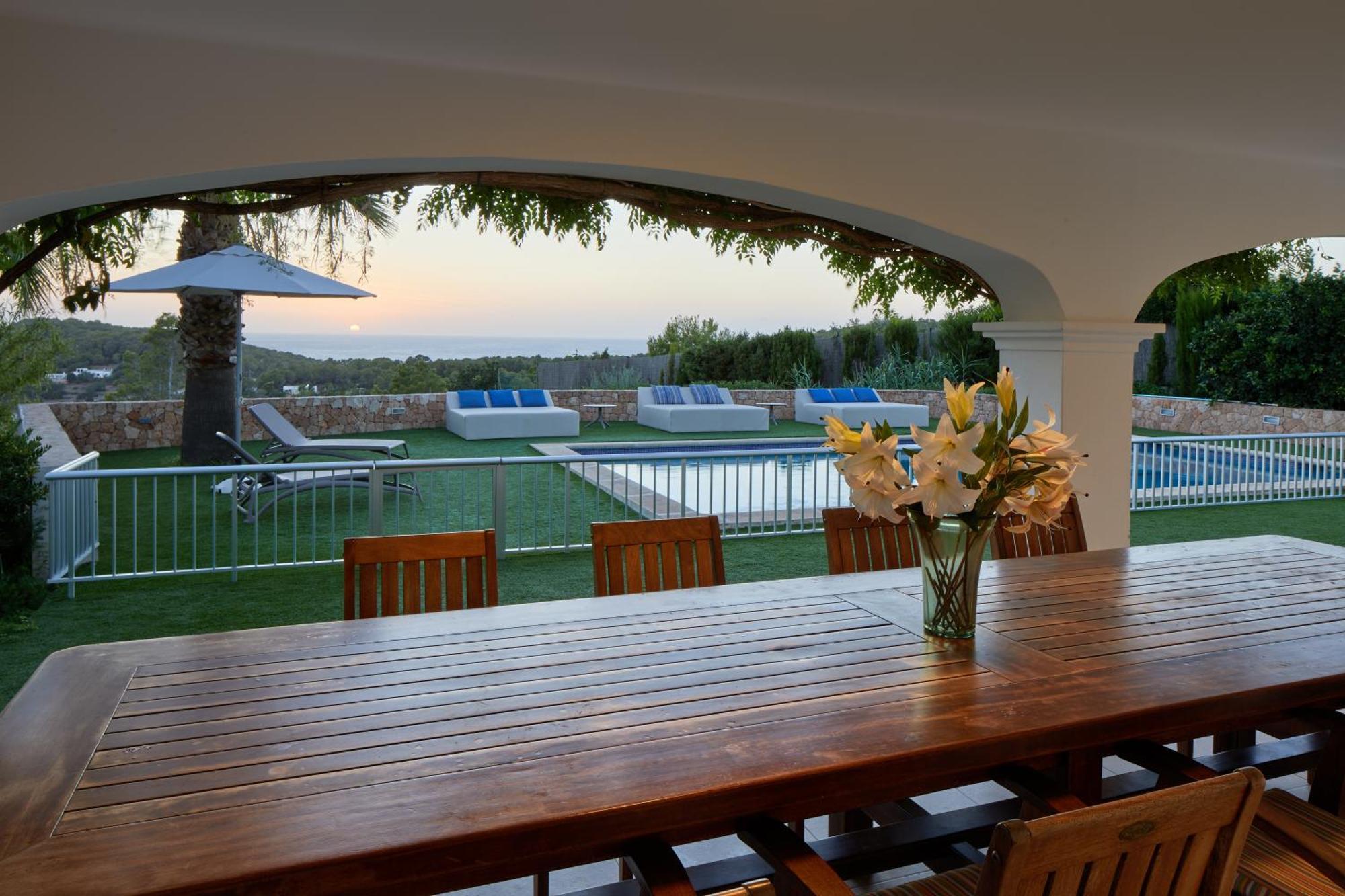 Joan I - Fantastic Sunset Views And Family Friendly - Villa San Antonio (Ibiza)
