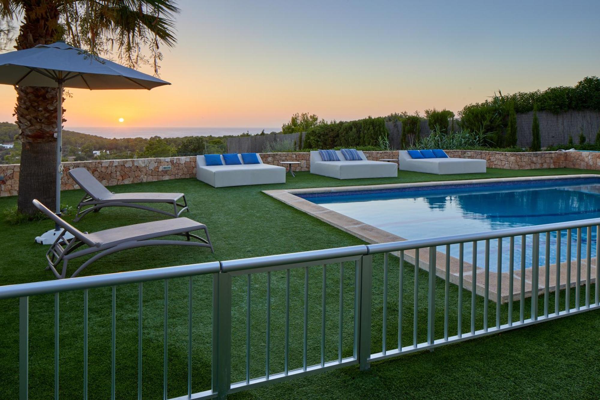 Joan I - Fantastic Sunset Views And Family Friendly - Villa *