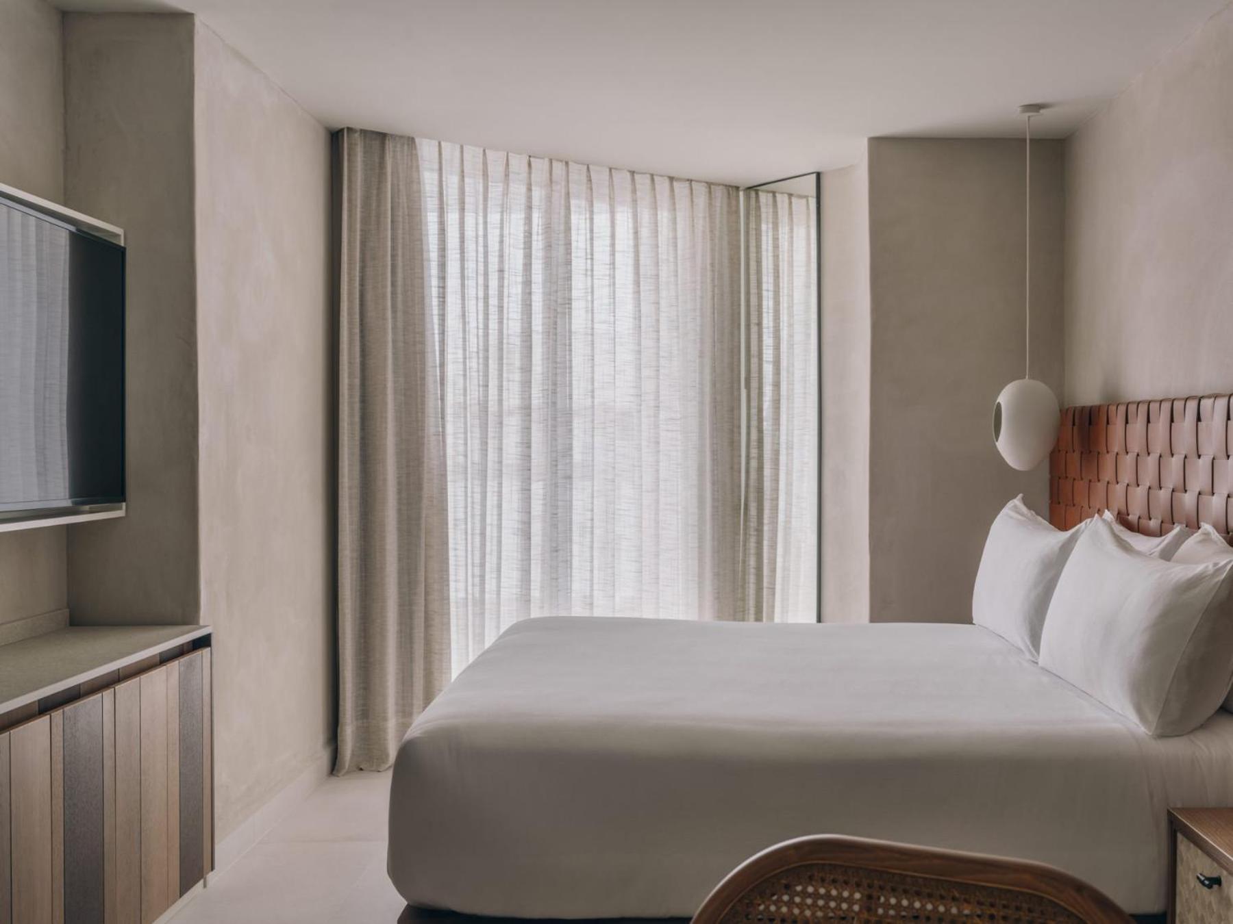 Hotel Mondrian Ibiza Cala Llonga (Ibiza)
