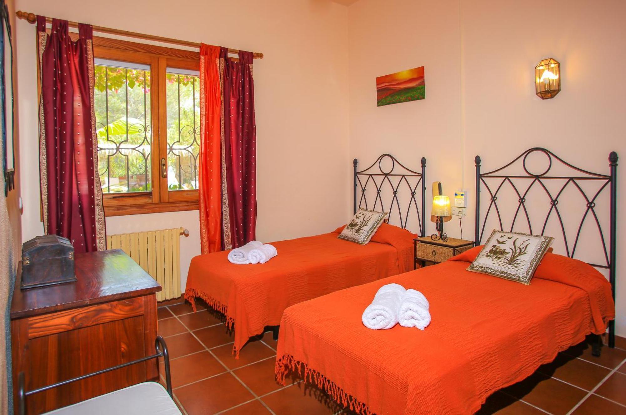 De Montana Gran Piscina Holiday home
