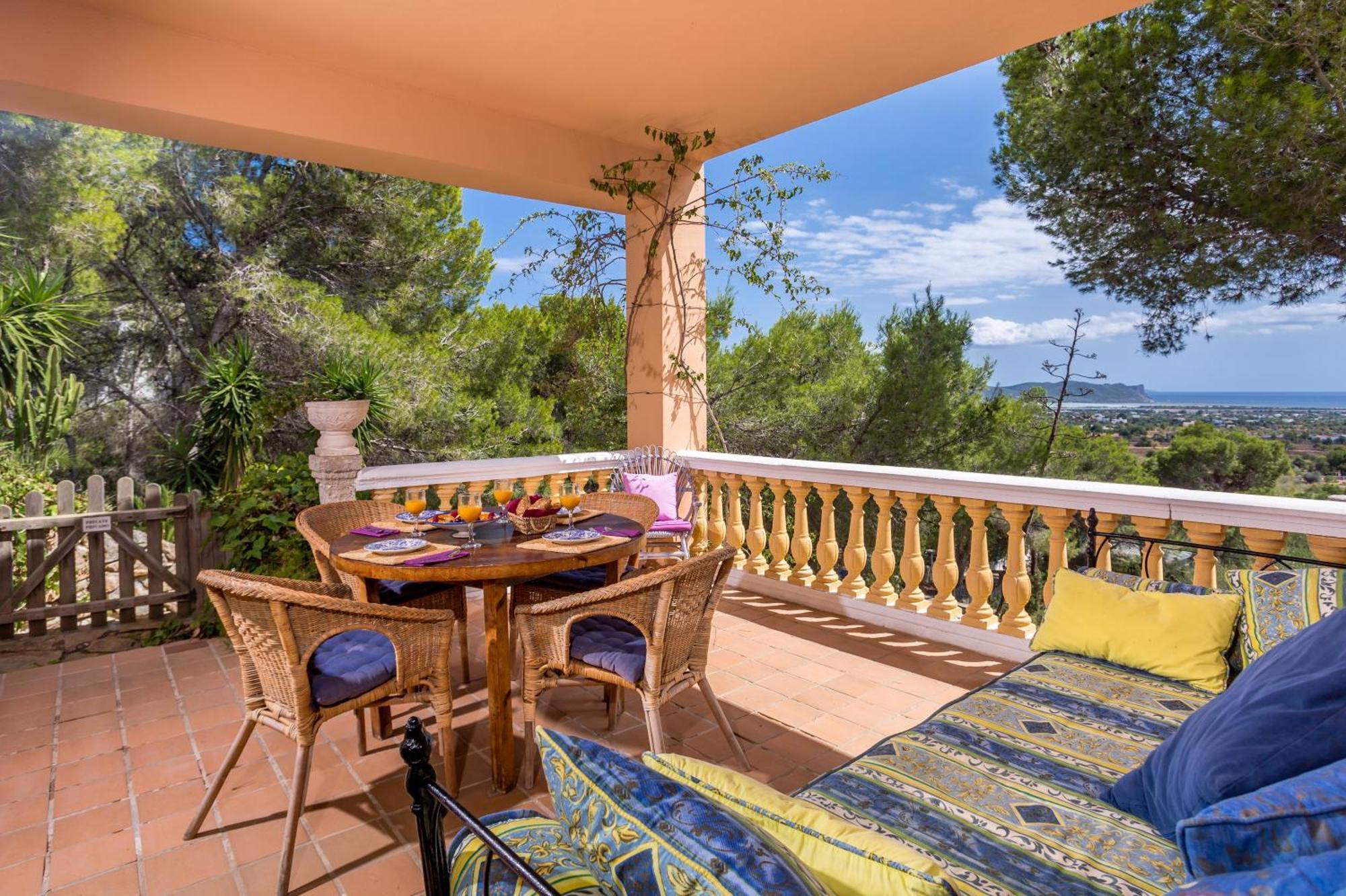 De Montana Gran Piscina Holiday home
