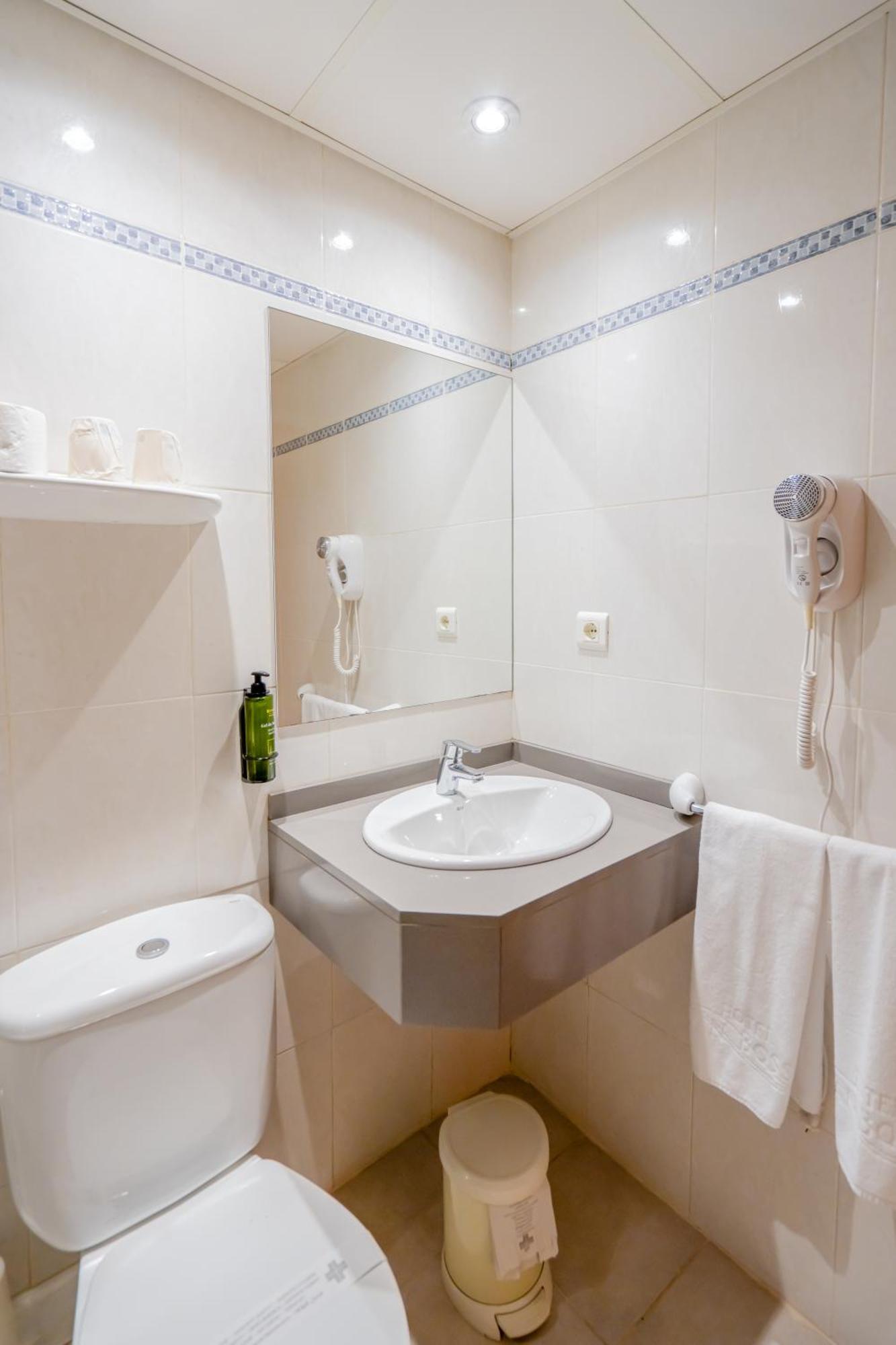 Hotel Club Bossa 3*