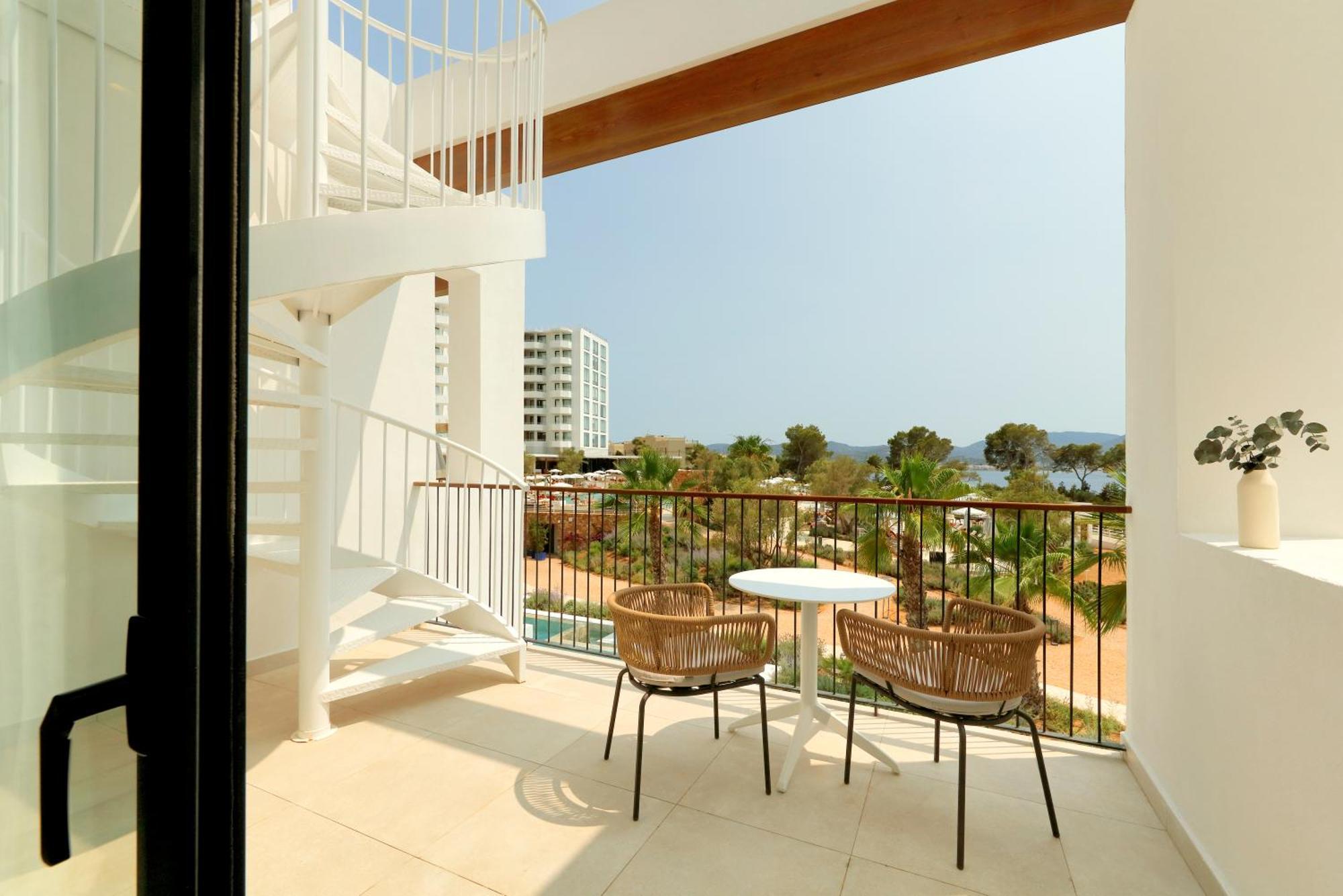 The Signature Level At Trs Ibiza Adults Only - Entrance To Clubs Included Hotel San Antonio (Ibiza)