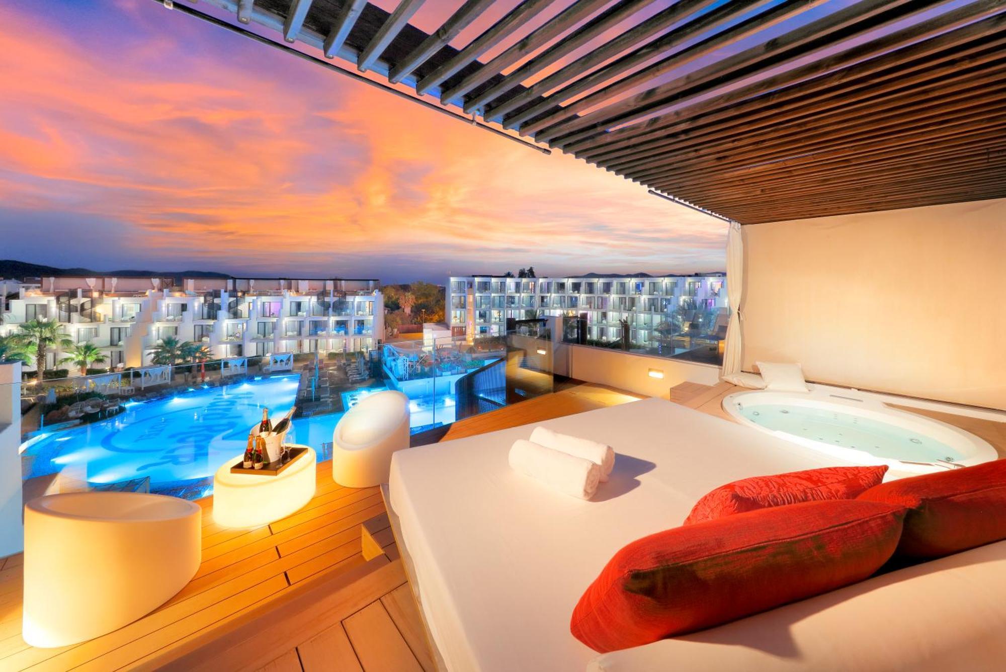Hotel Hard Rock Ibiza 5*