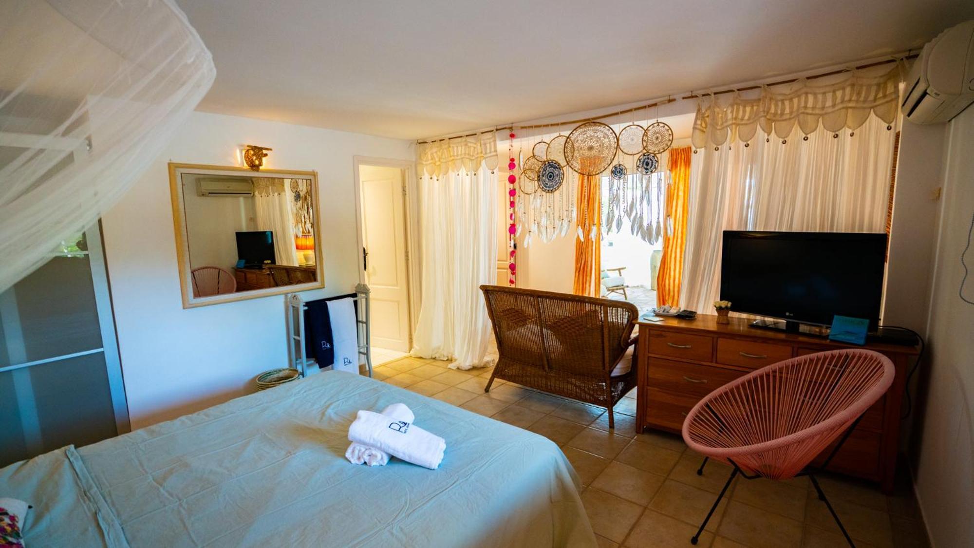 Paradis San Antonio (Ibiza)