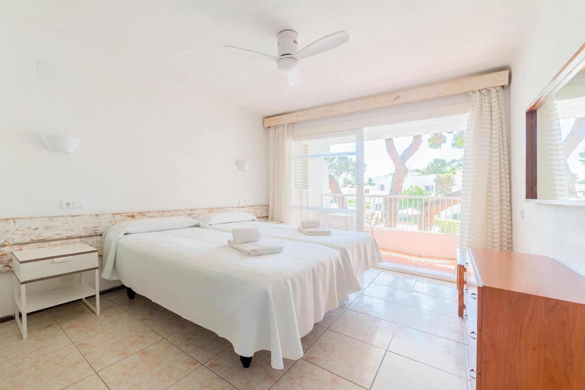 Atlas Ibiza * Santa Eulária des Riu