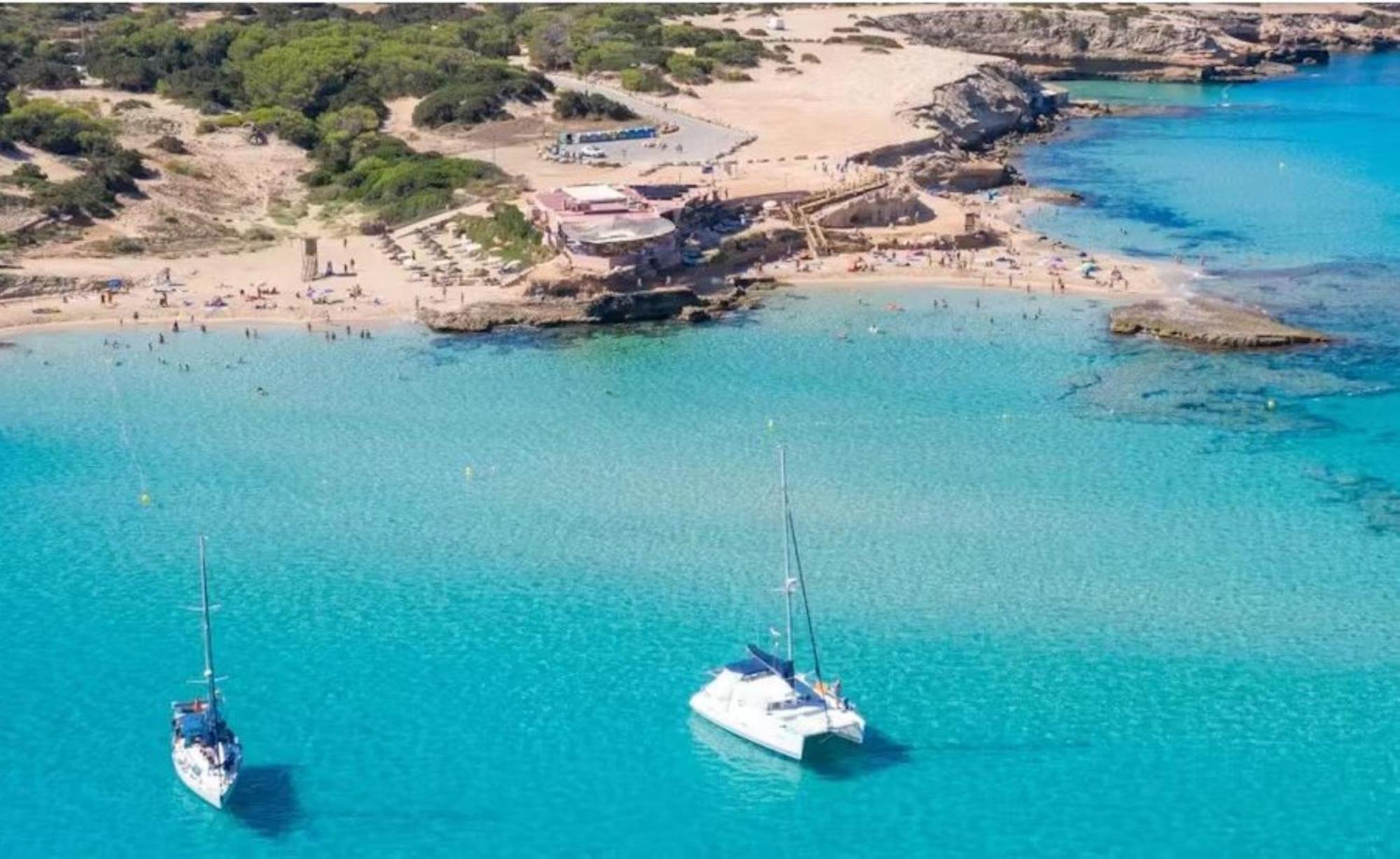 Hostal Cisne * San Antonio (Ibiza)