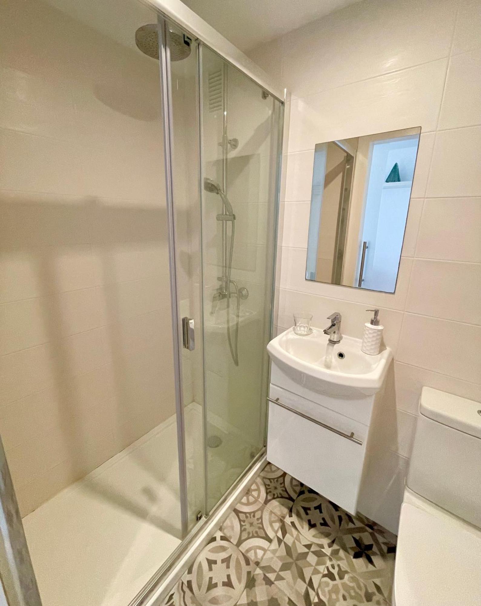 Ensuite Double With Sea View In A Shared In The Centre Of Santa Eularia - Close To The Beach