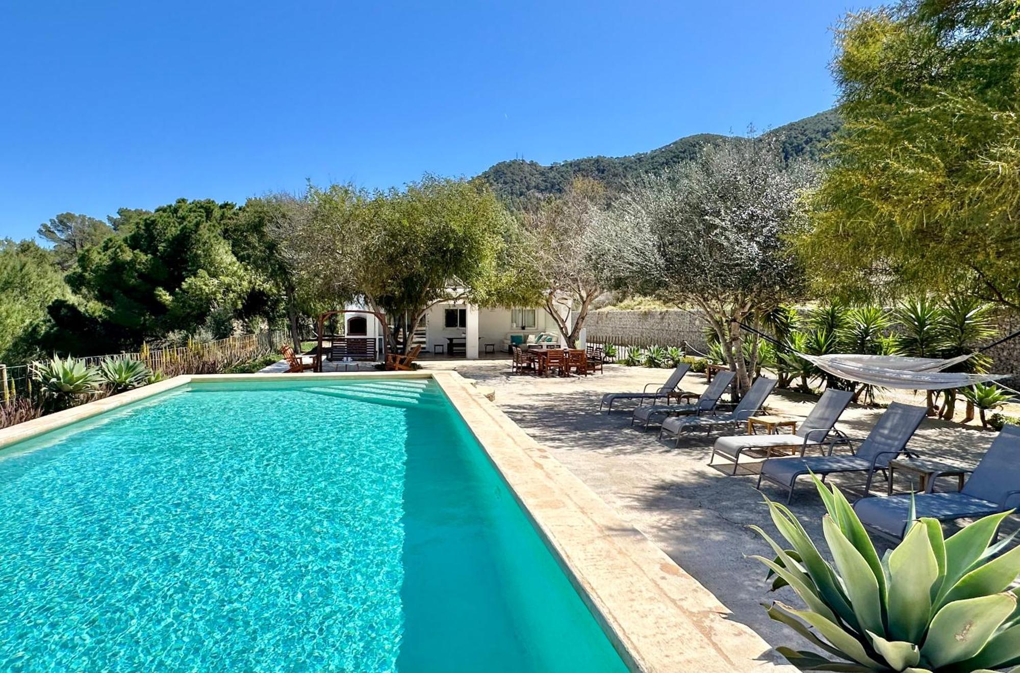 Mimosa Villa