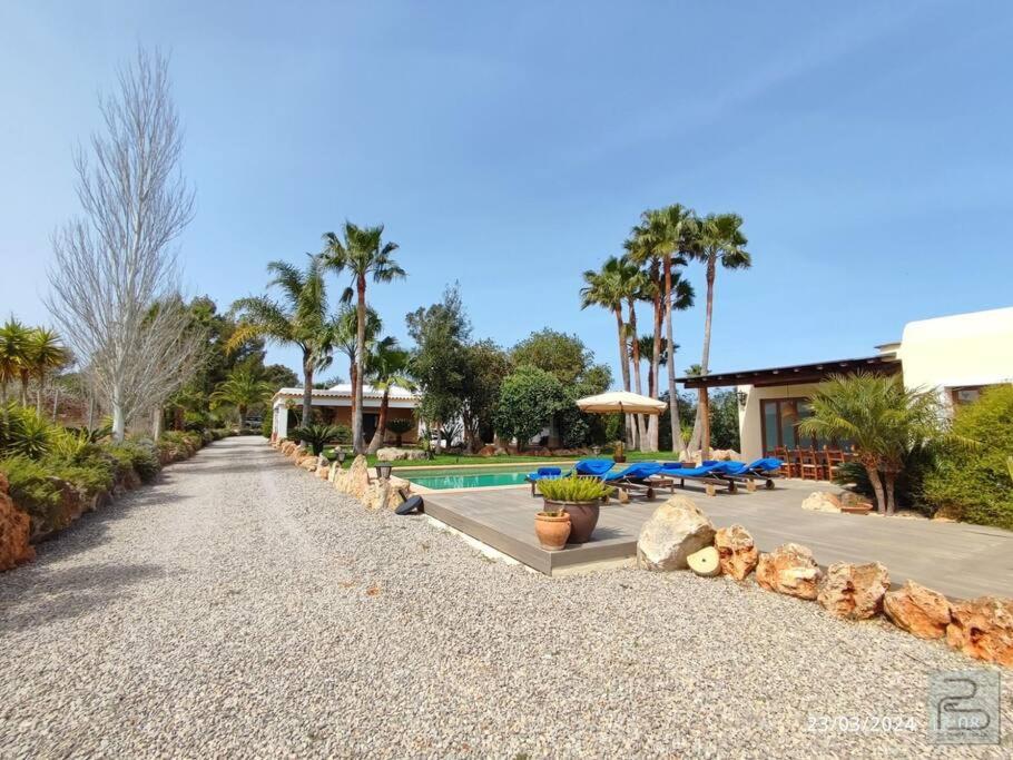 Сasa de vacaciones Casa Bet Con Piscina Y Jardin. *