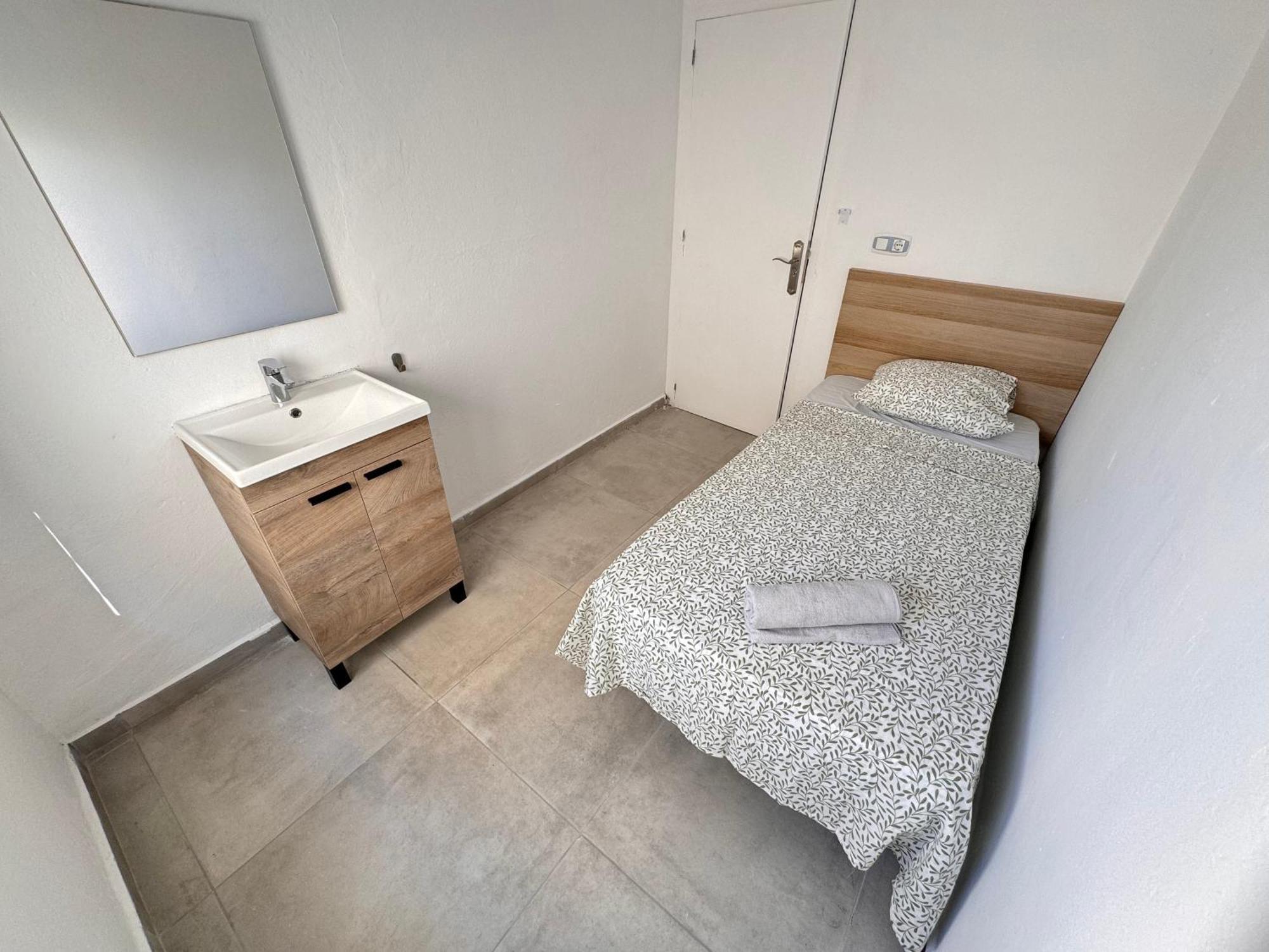 Hostal Cisne * San Antonio (Ibiza)