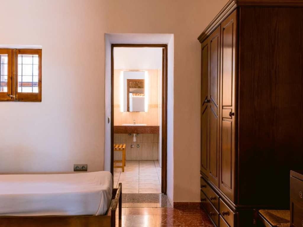 Pep Luis Pep Mortera Is Located In The Beautiful Countryside Near To Playa Den Bossa