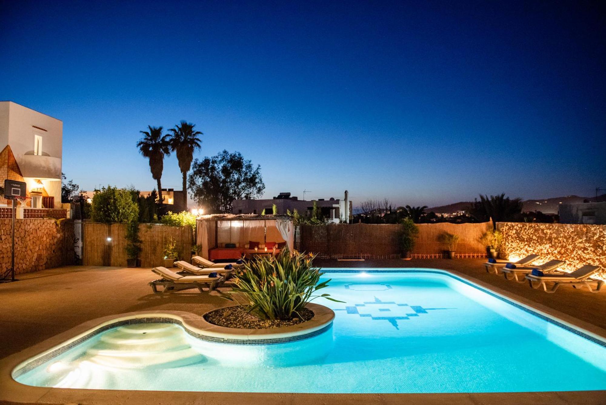 Villa Walk To O Large Pool Bbq