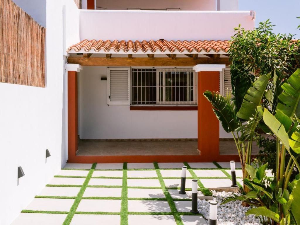 Km2 Lovely Located Just Outside Of Sa Carroca A 5 Minute Drive From Playa Den Bossa