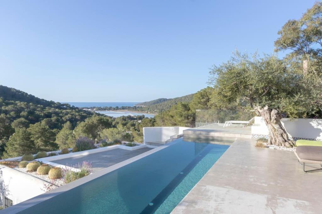 Entre Ciel Et Sel Ses Salines (Ibiza)