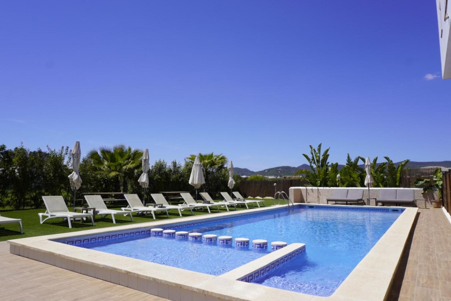 Aparthotel Escondidos Ibiza Playa d'en Bossa