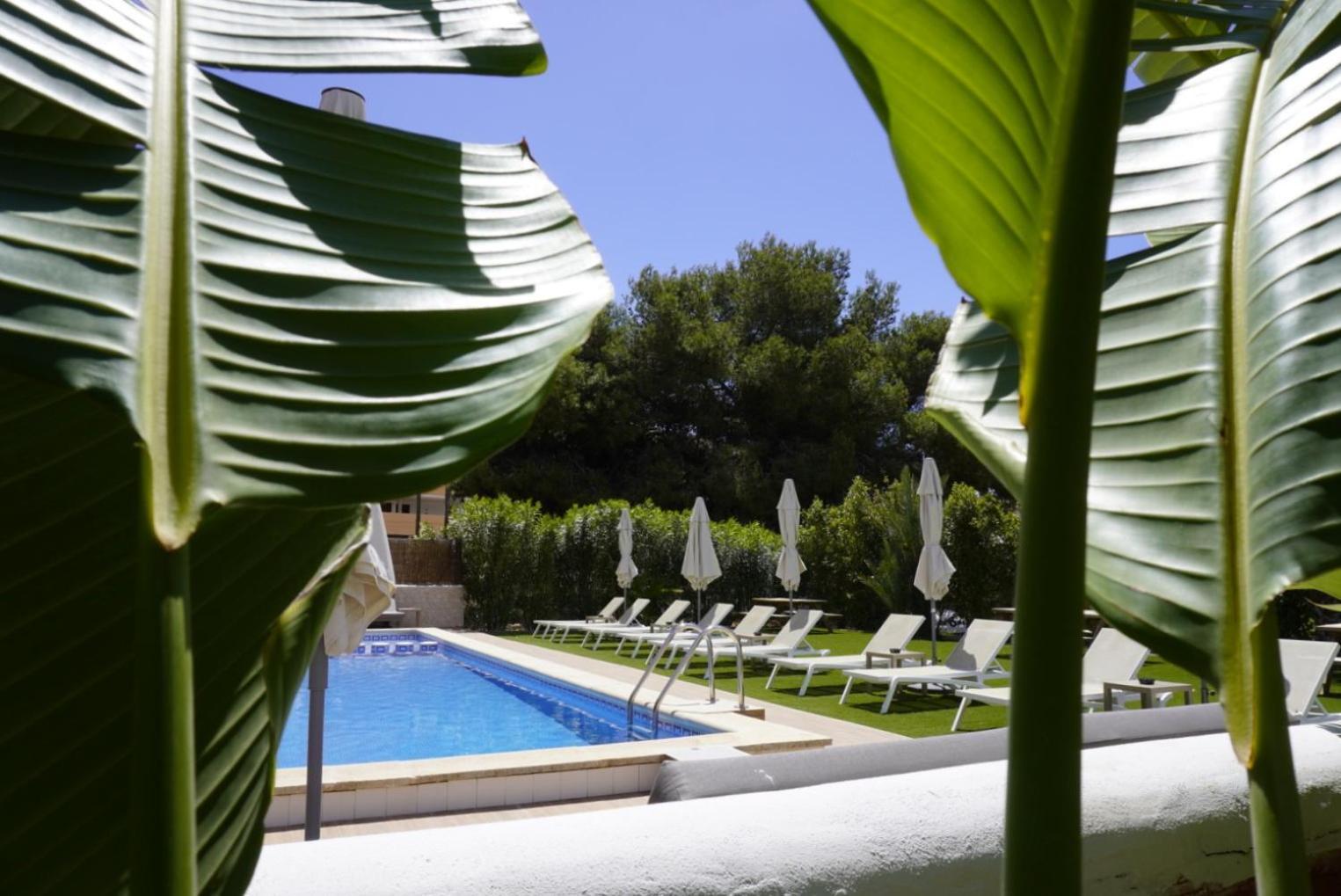 Aparthotel Escondidos Ibiza Playa d'en Bossa