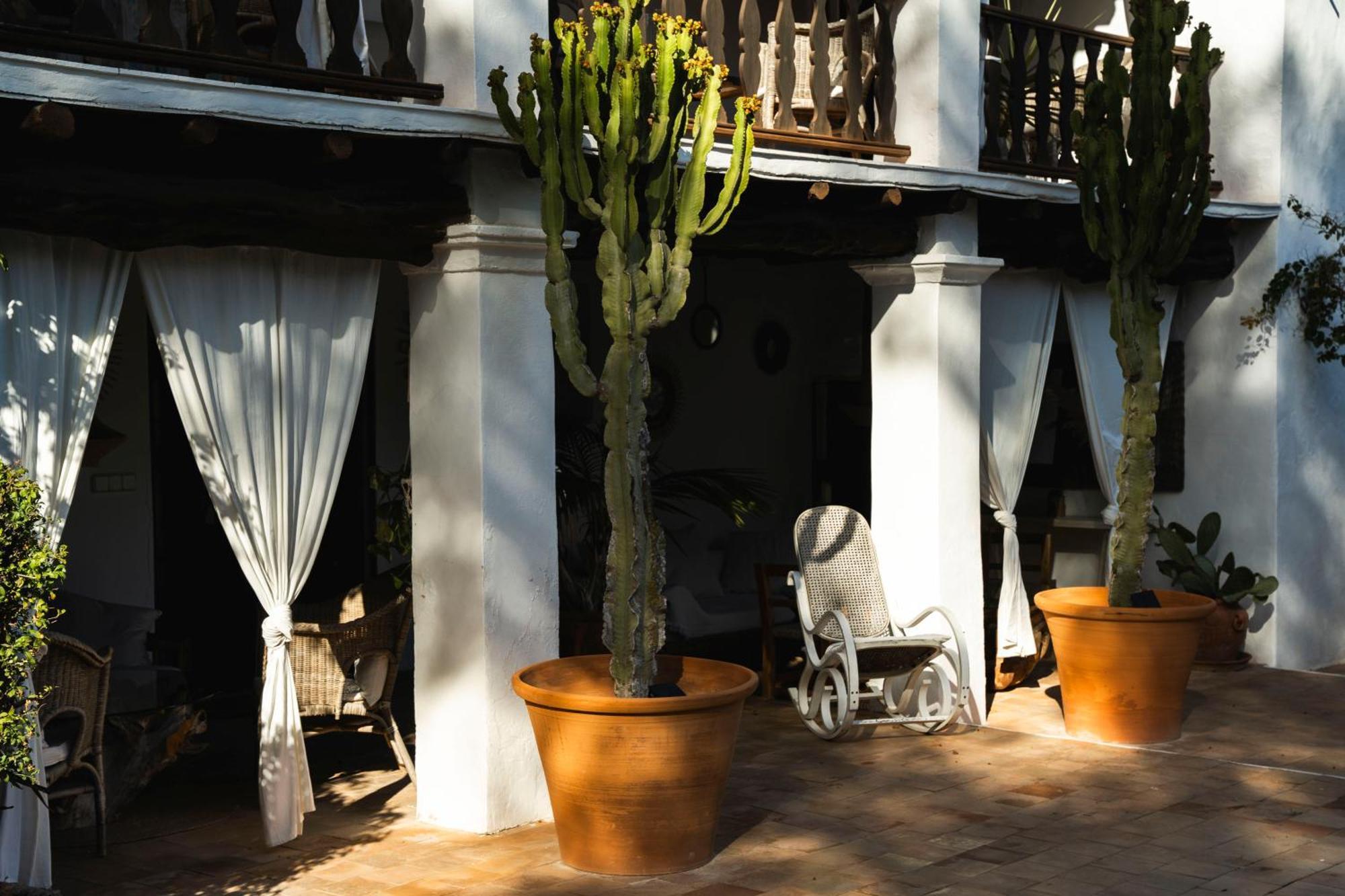 Authentic Ibicenco With Large Pool Ibiza-Stadt
