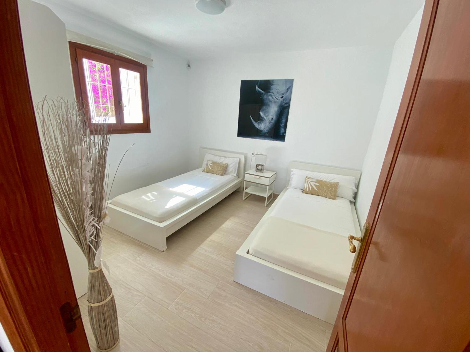 Air - Relax, Close To Bossa Beach, Spacious And Private Pool Villa Sant Jordi de ses Salines