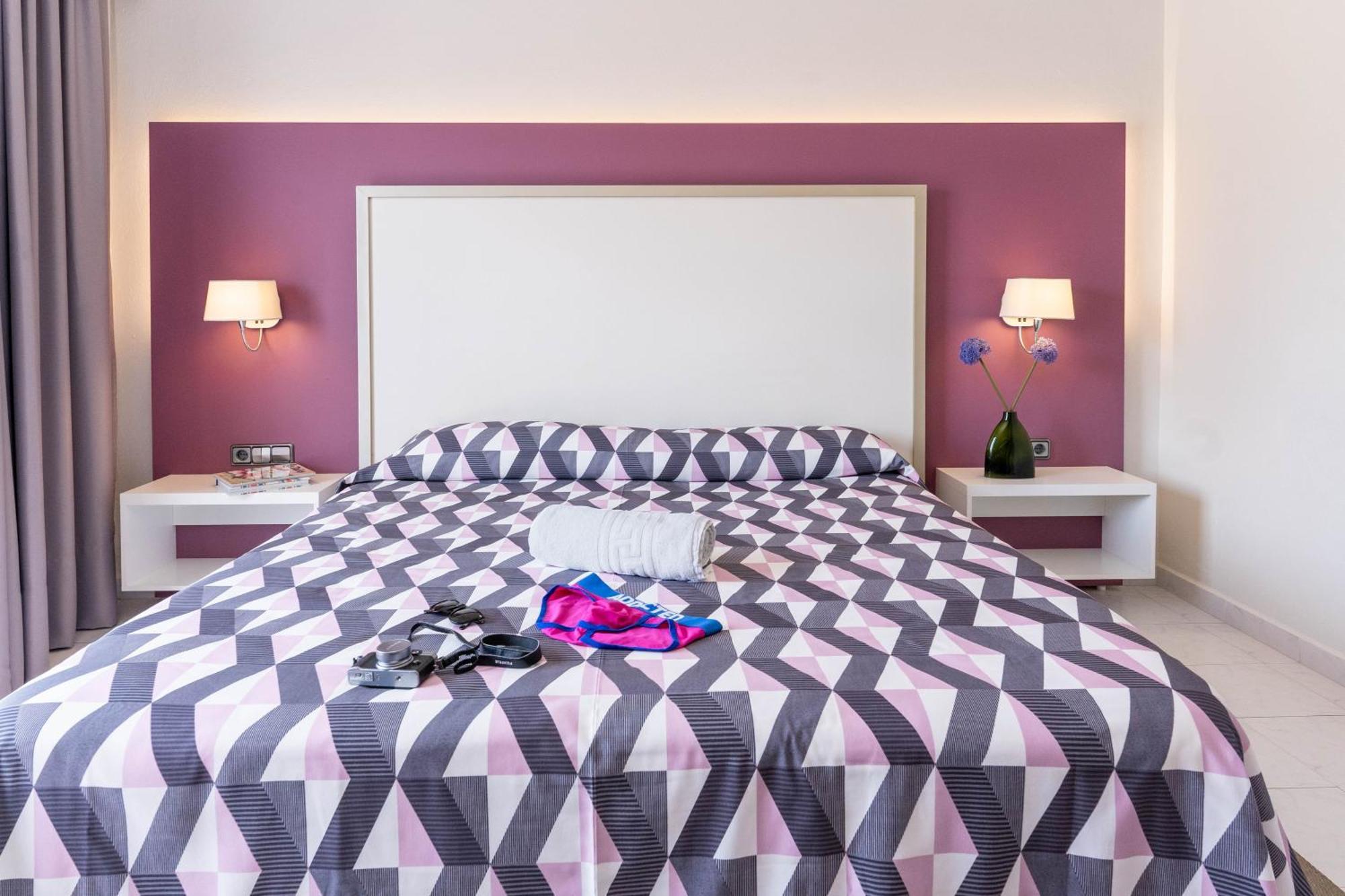The Purple - Adults Only 3*