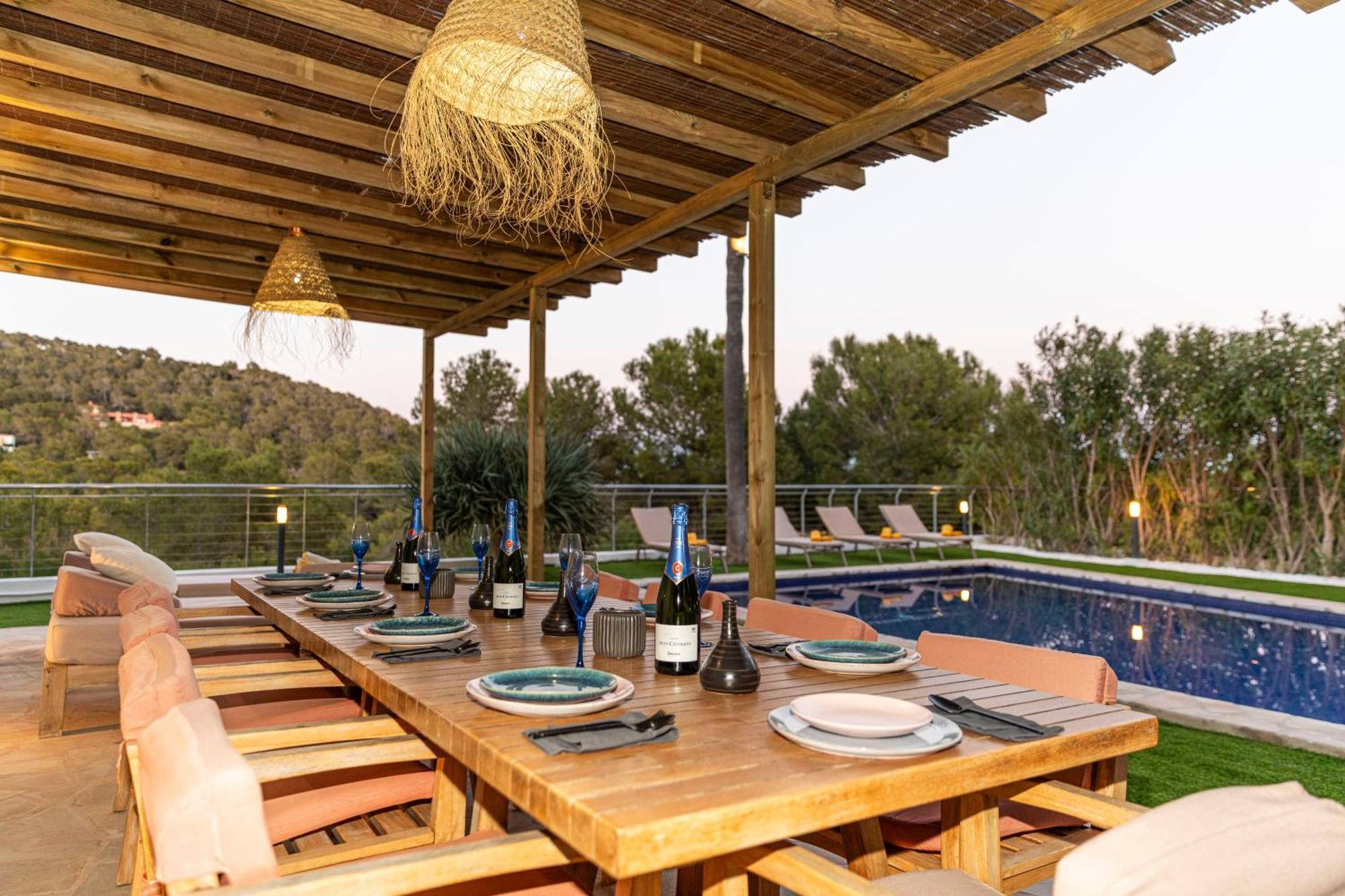 Villa Cap Martinet Talamanca Tashellu, Boutique 5 Bed - Sea And Forest View *