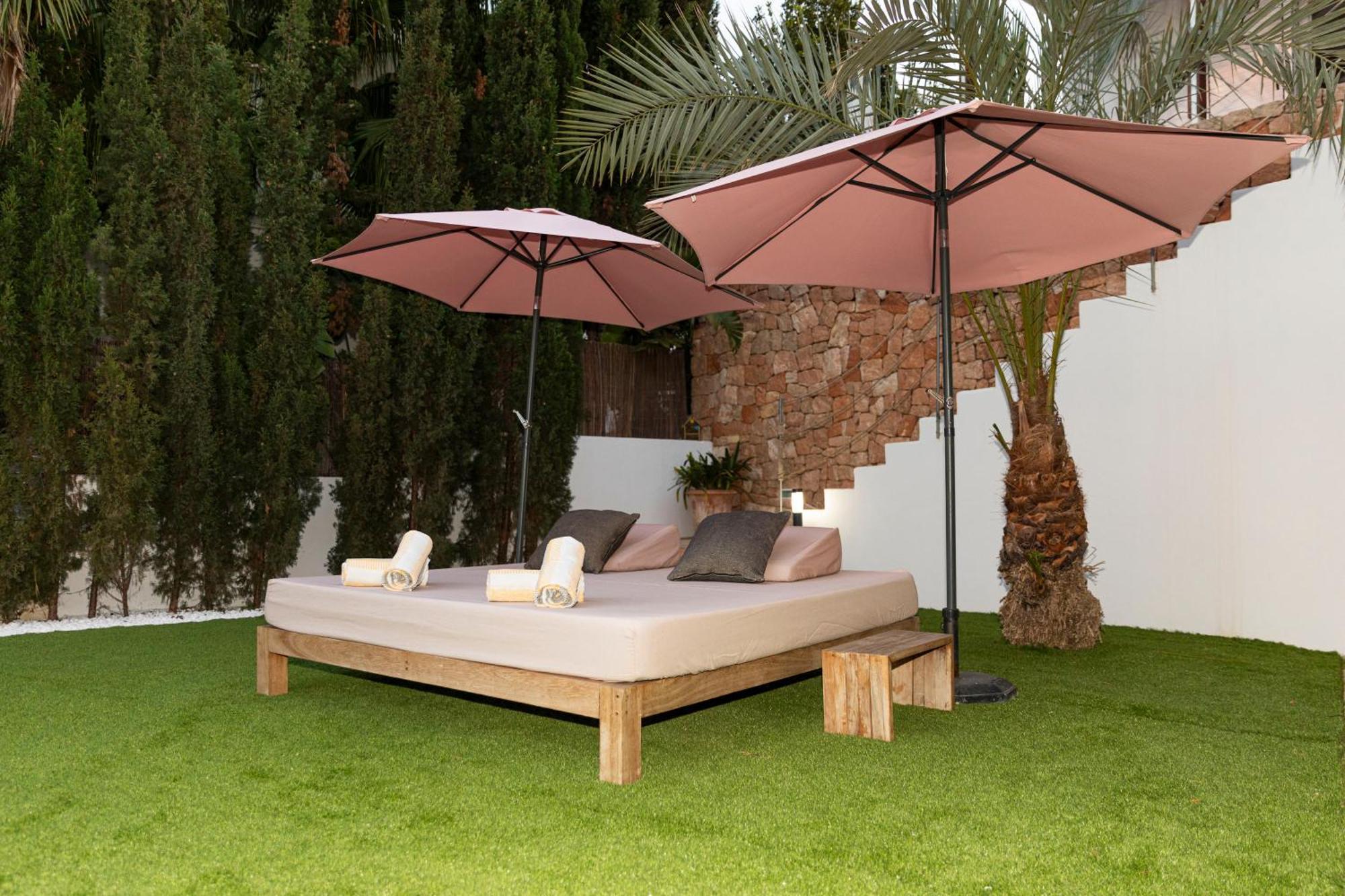 Villa Cap Martinet Talamanca Tashellu, Boutique 5 Bed - Sea And Forest View