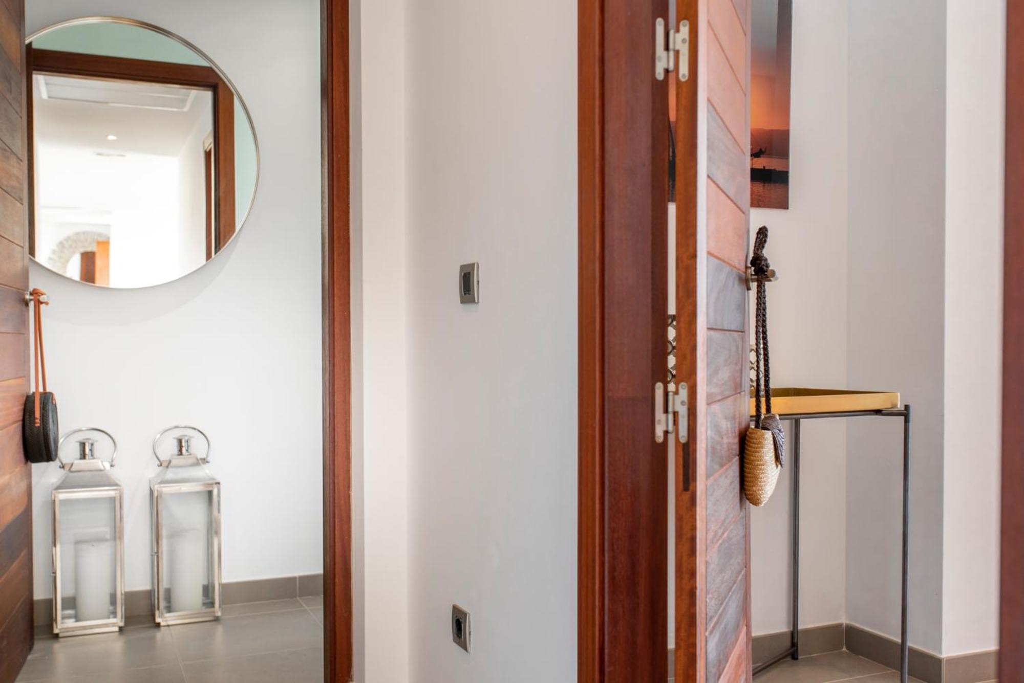 Villa Cap Martinet Talamanca Tashellu, Boutique 5 Bed - Sea And Forest View *