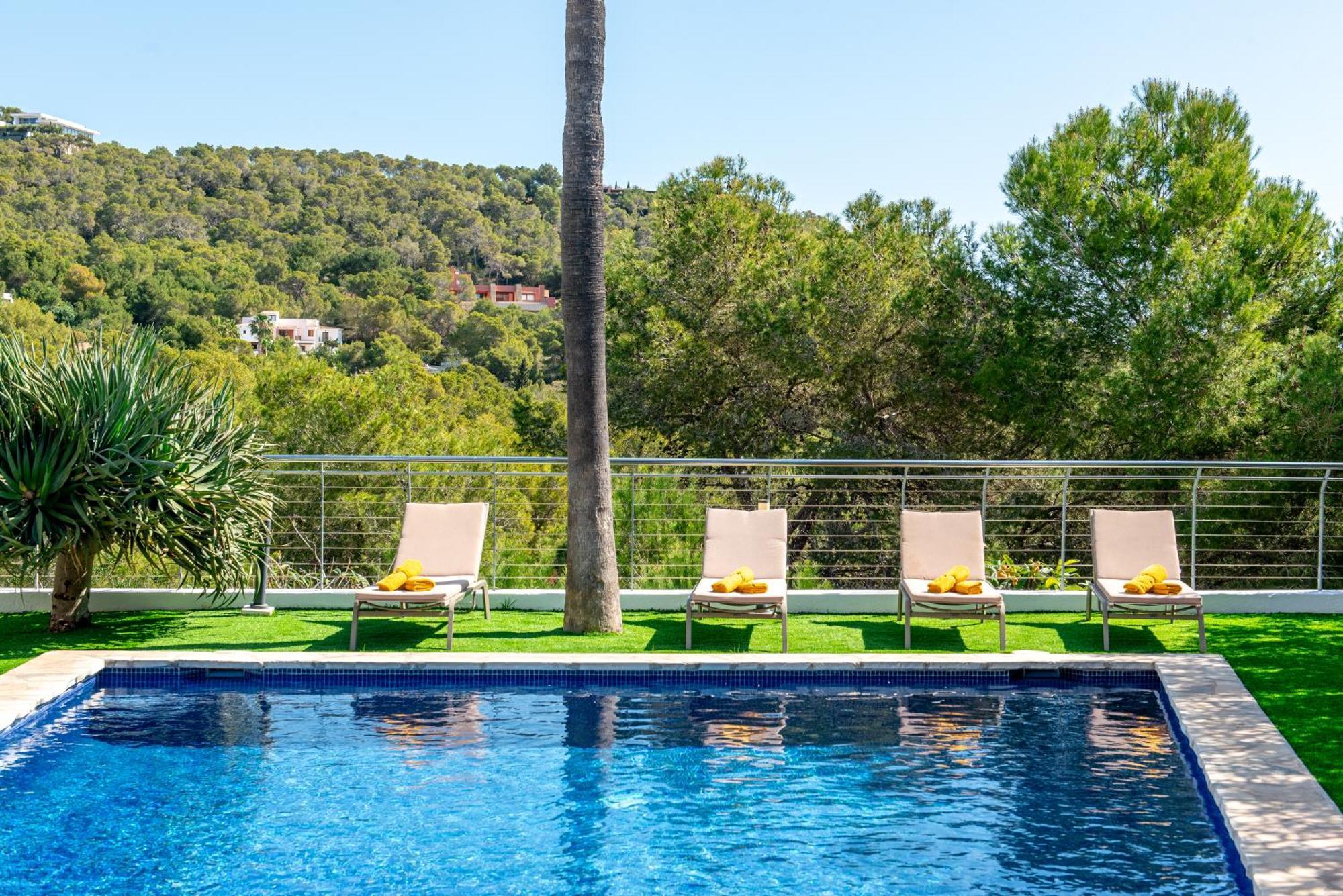 Villa Cap Martinet Talamanca Tashellu, Boutique 5 Bed - Sea And Forest View