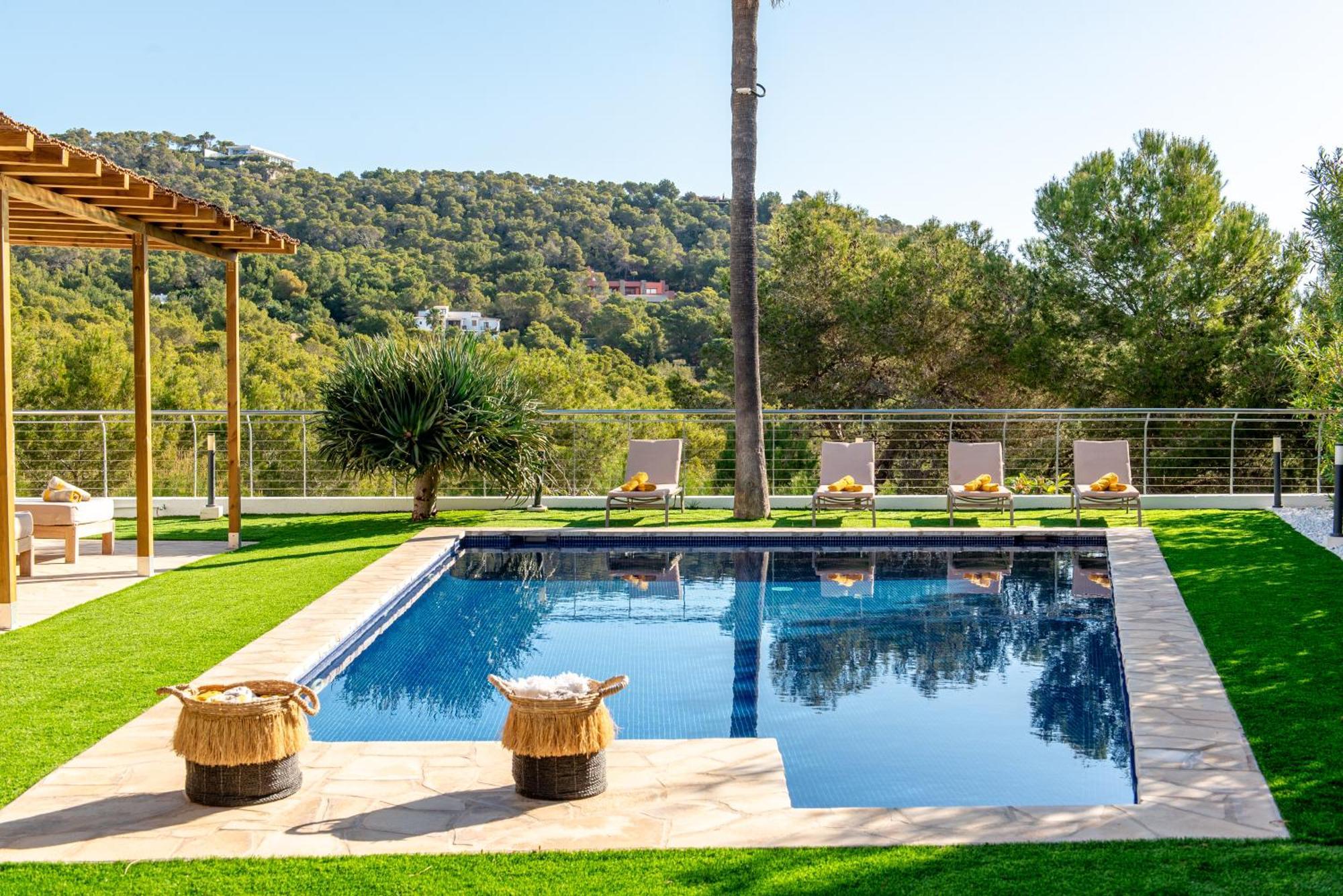 Cap Martinet Talamanca Tashellu, Boutique 5 Bed - Sea And Forest View Villa Talamanca (Ibiza)