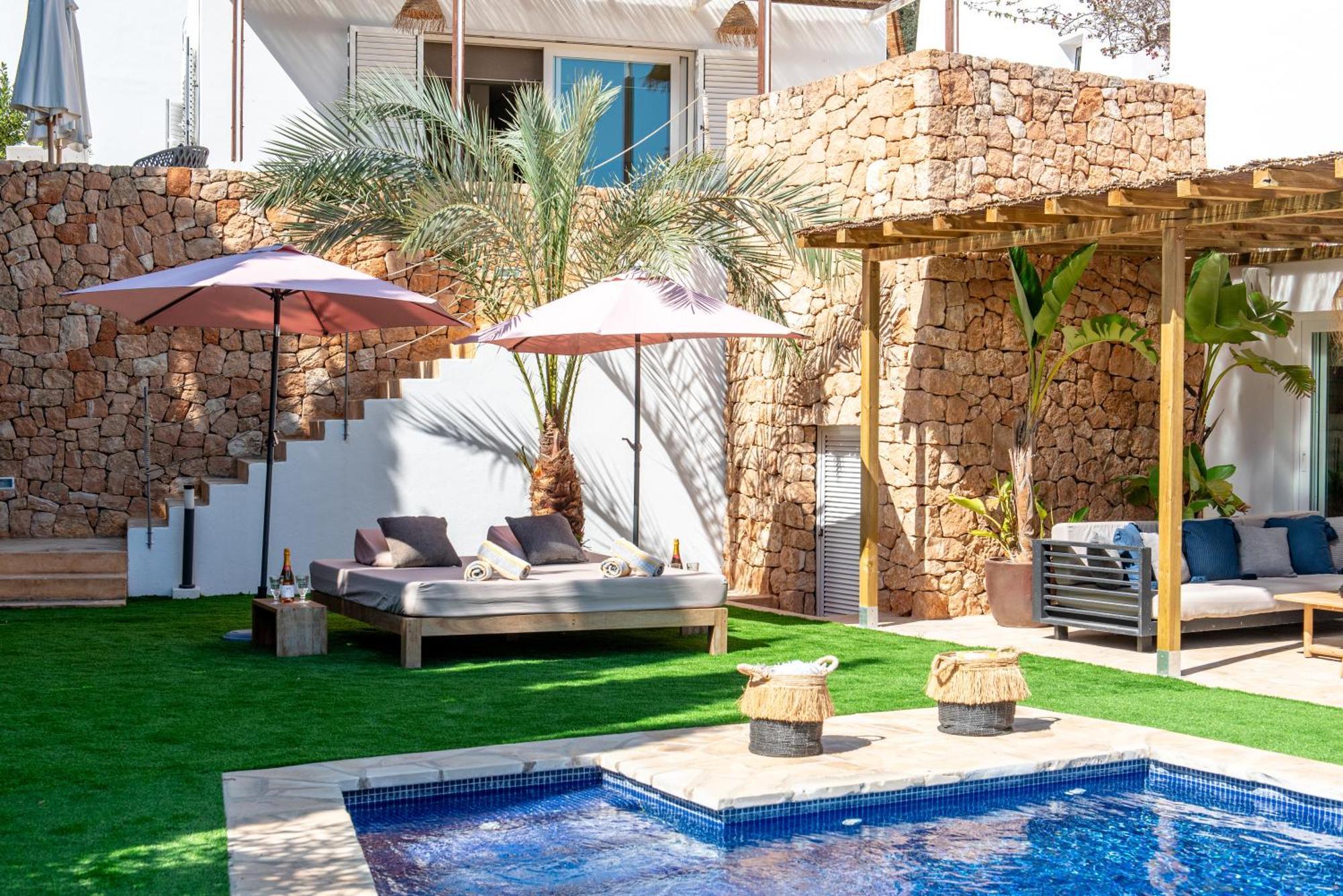 Villa Cap Martinet Talamanca Tashellu, Boutique 5 Bed - Sea And Forest View