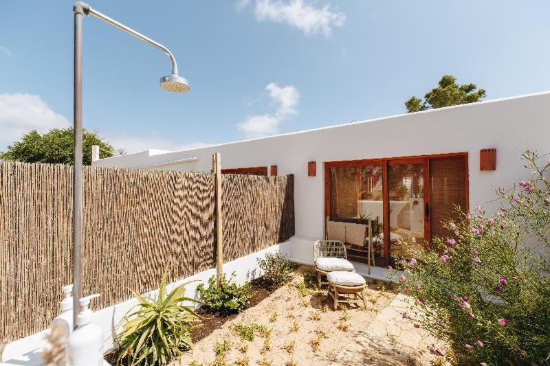 Petunia Ibiza, A Beaumier (adults Only) Cala Vadella (Ibiza)