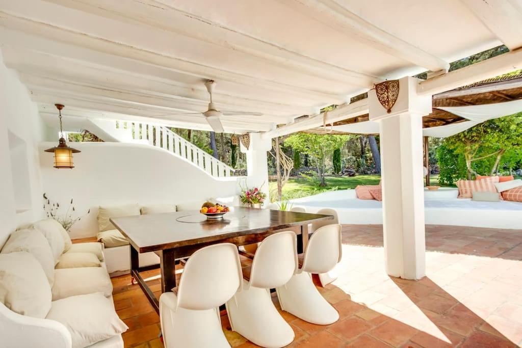 Casa Rosada - Gorgeous Family Finca Near Santa Gertrudis * Santa Gertrudis (Ibiza)