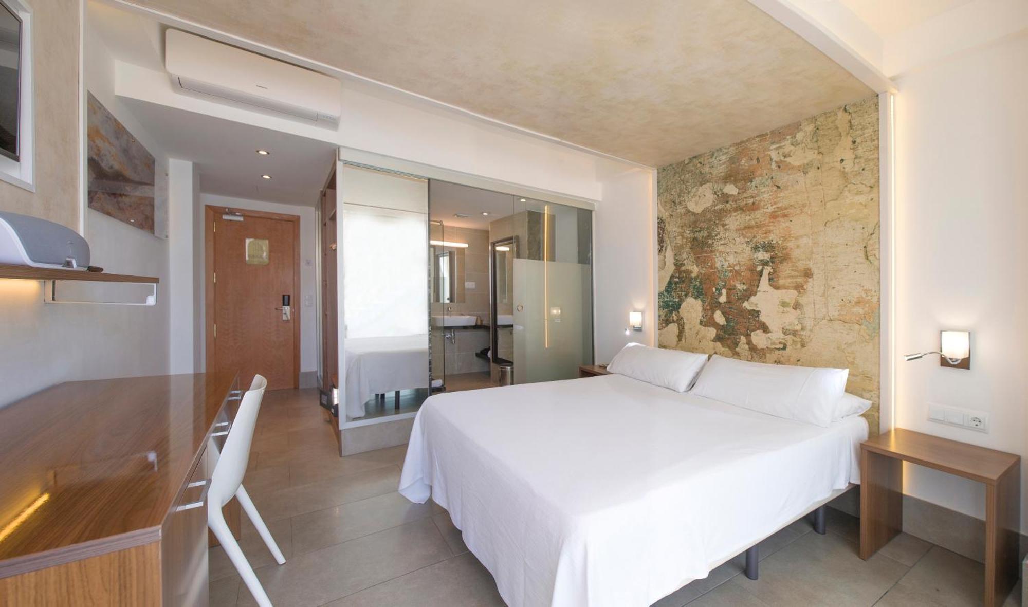 Hotel Marfil 3*