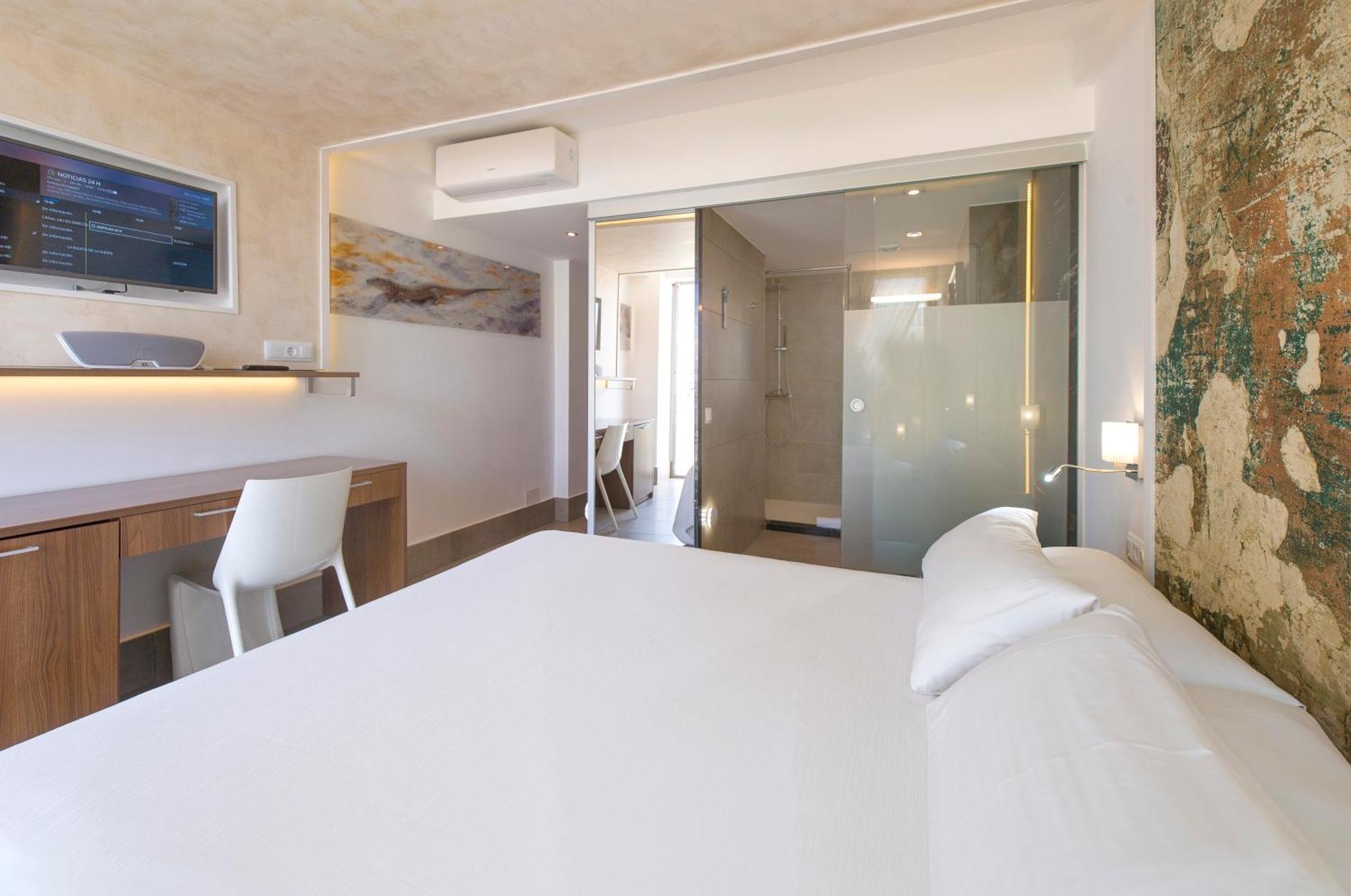 Marfil Hotel San Antonio (Ibiza)