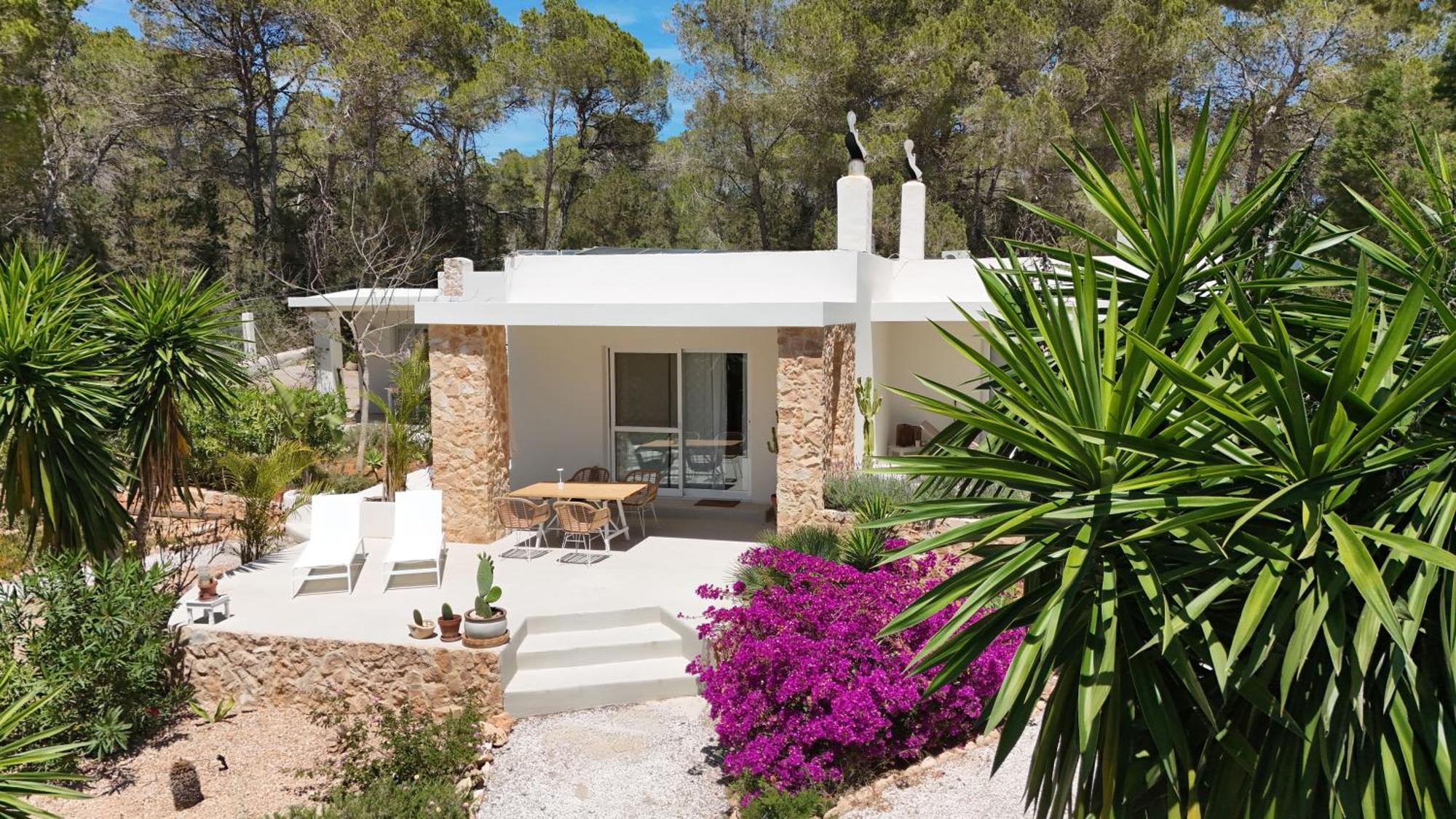 Boutique Casa Caracol - In Strandnaehe, Salzwasserpool, Fotovoltaik, Adults Only Apartment Sant Josep de sa Talaia