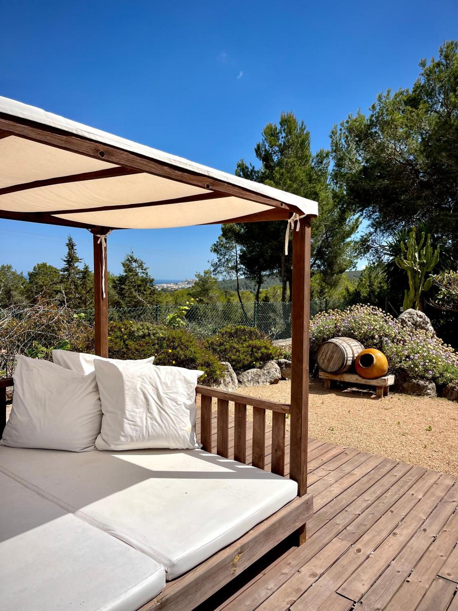 Villa Ibiza Vibes - Epic Tides! *